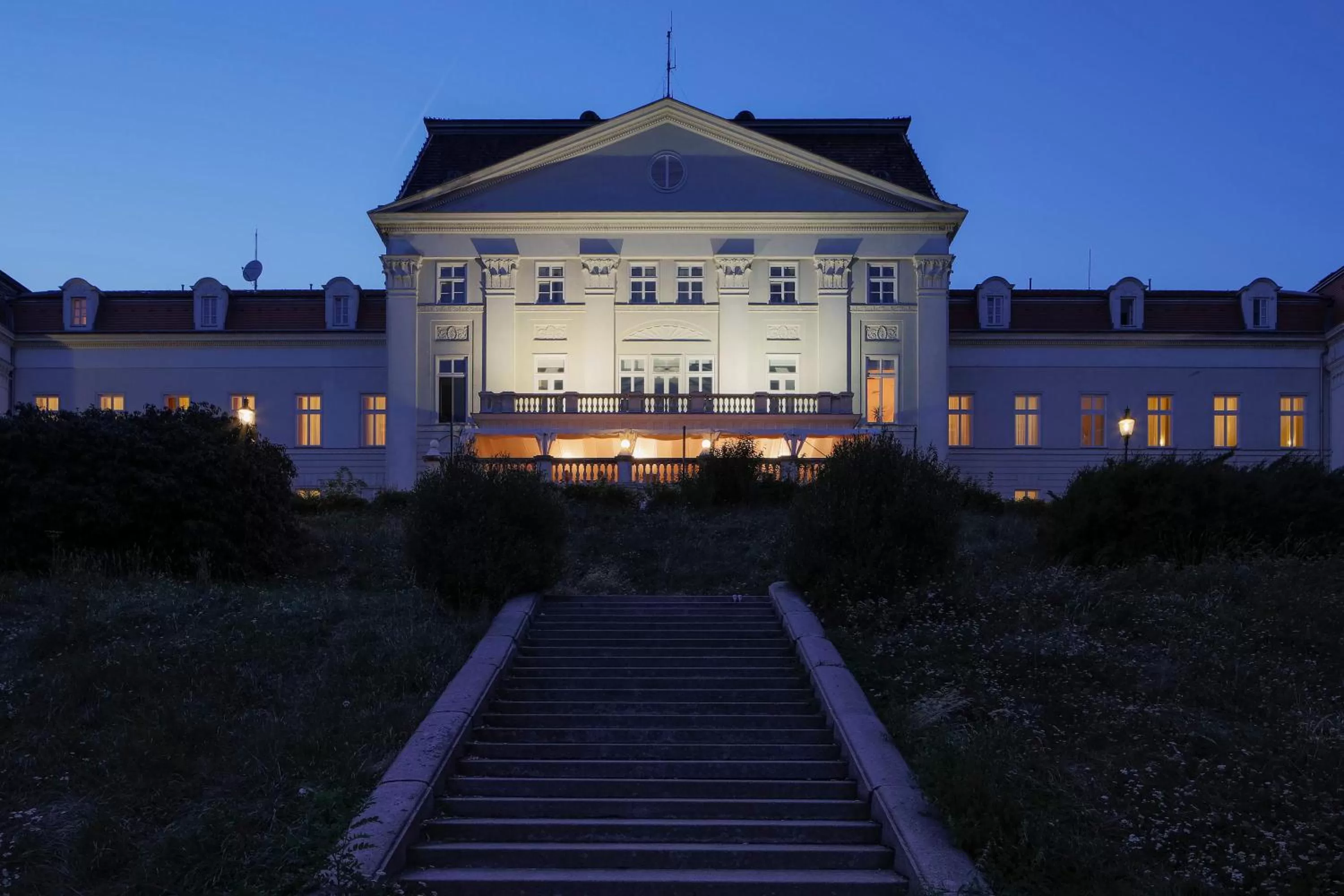 Property building in Austria Trend Hotel Schloss Wilhelminenberg Wien