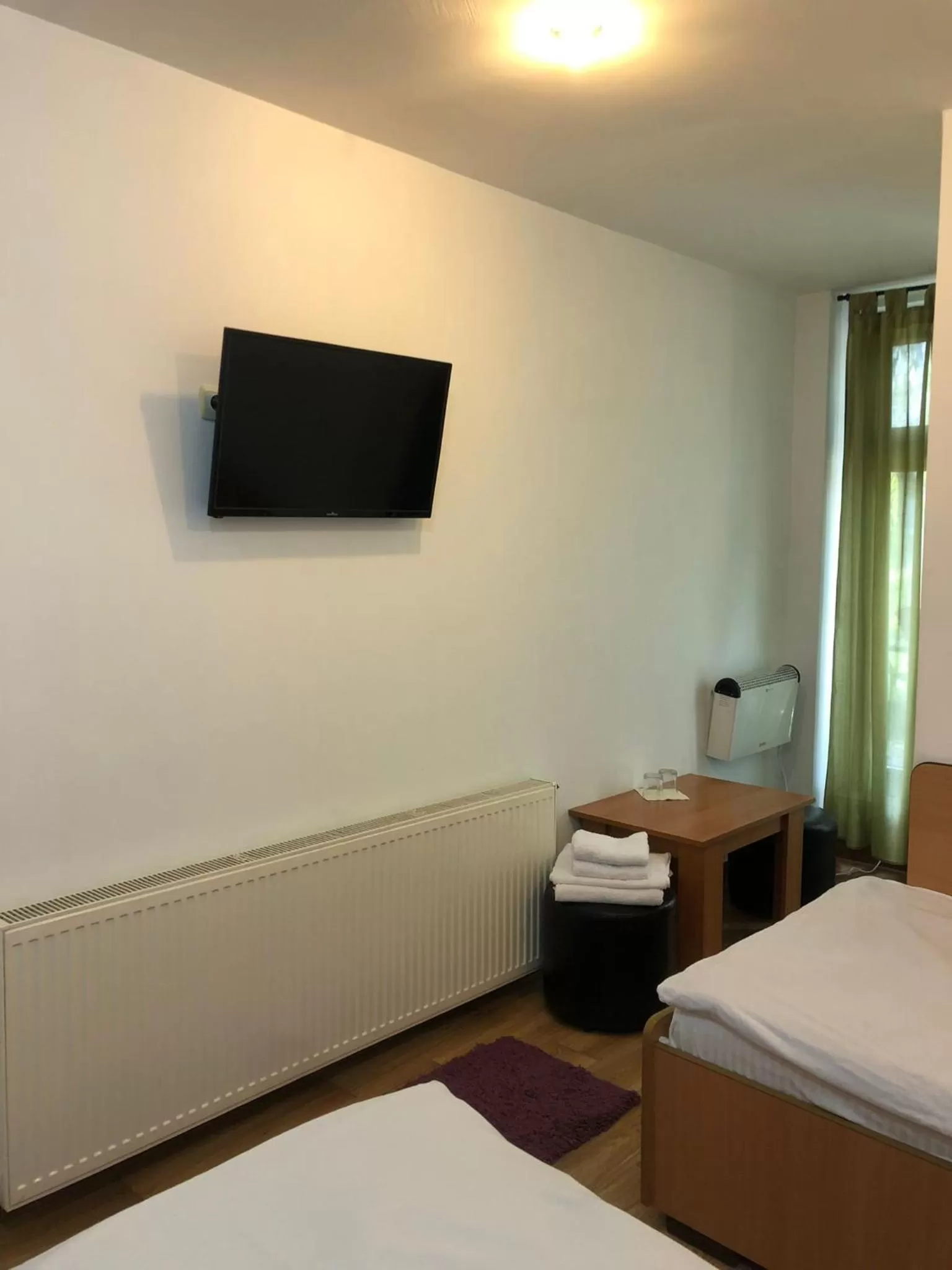 TV/Entertainment Center in Pensiunea Old Sheriff