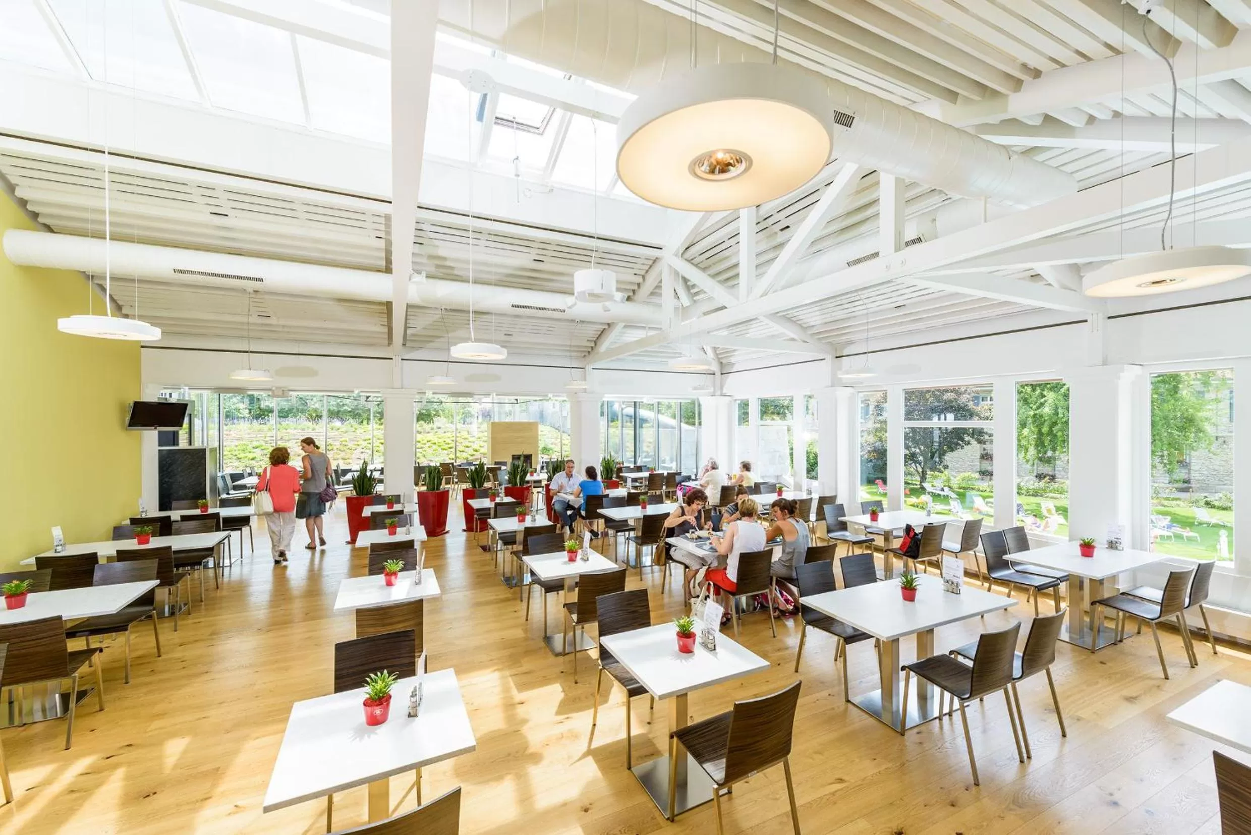 Restaurant/places to eat in Kurhotel Im Park