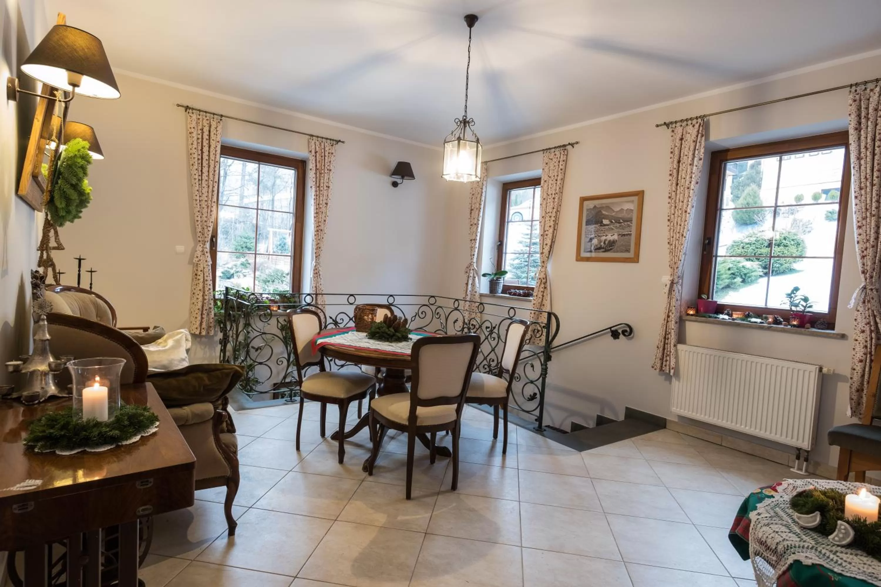 Communal lounge/ TV room in Willa Pokusa