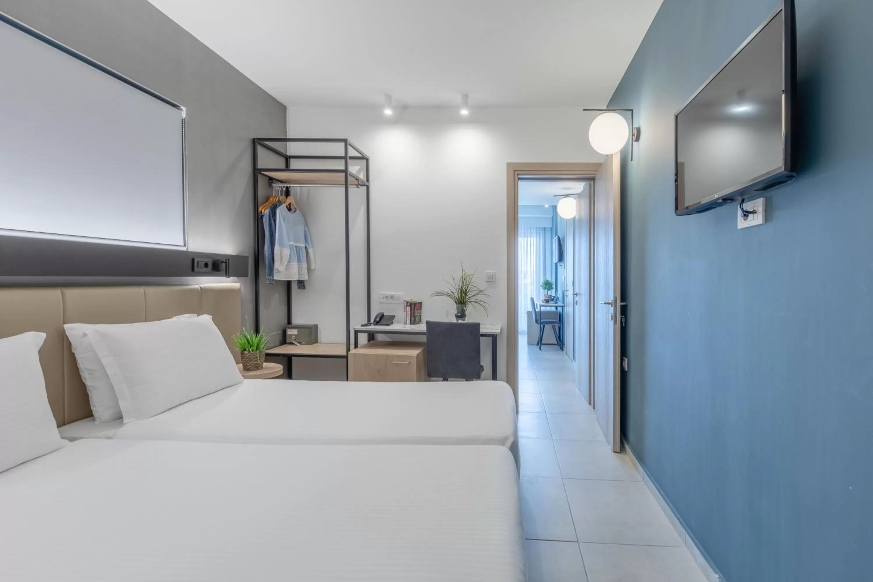 Bed in Hotel Avra by Smile hotels - Free Airport Shuttle