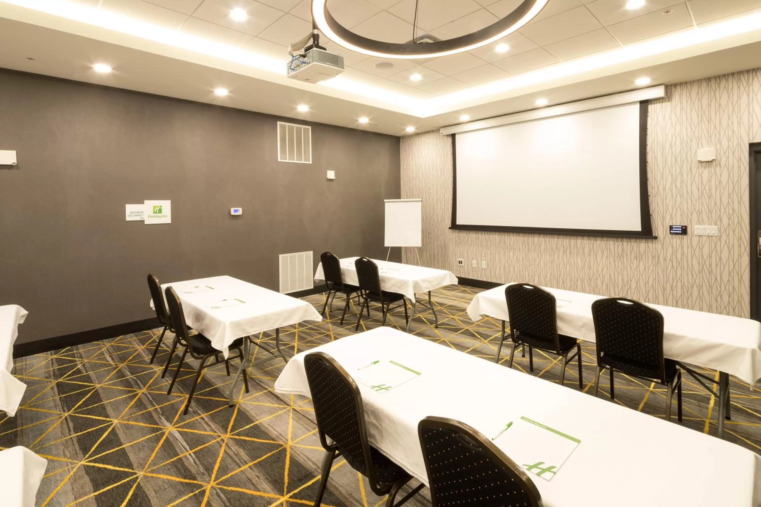 Meeting/conference room in Holiday Inn & Suites Kalamazoo West