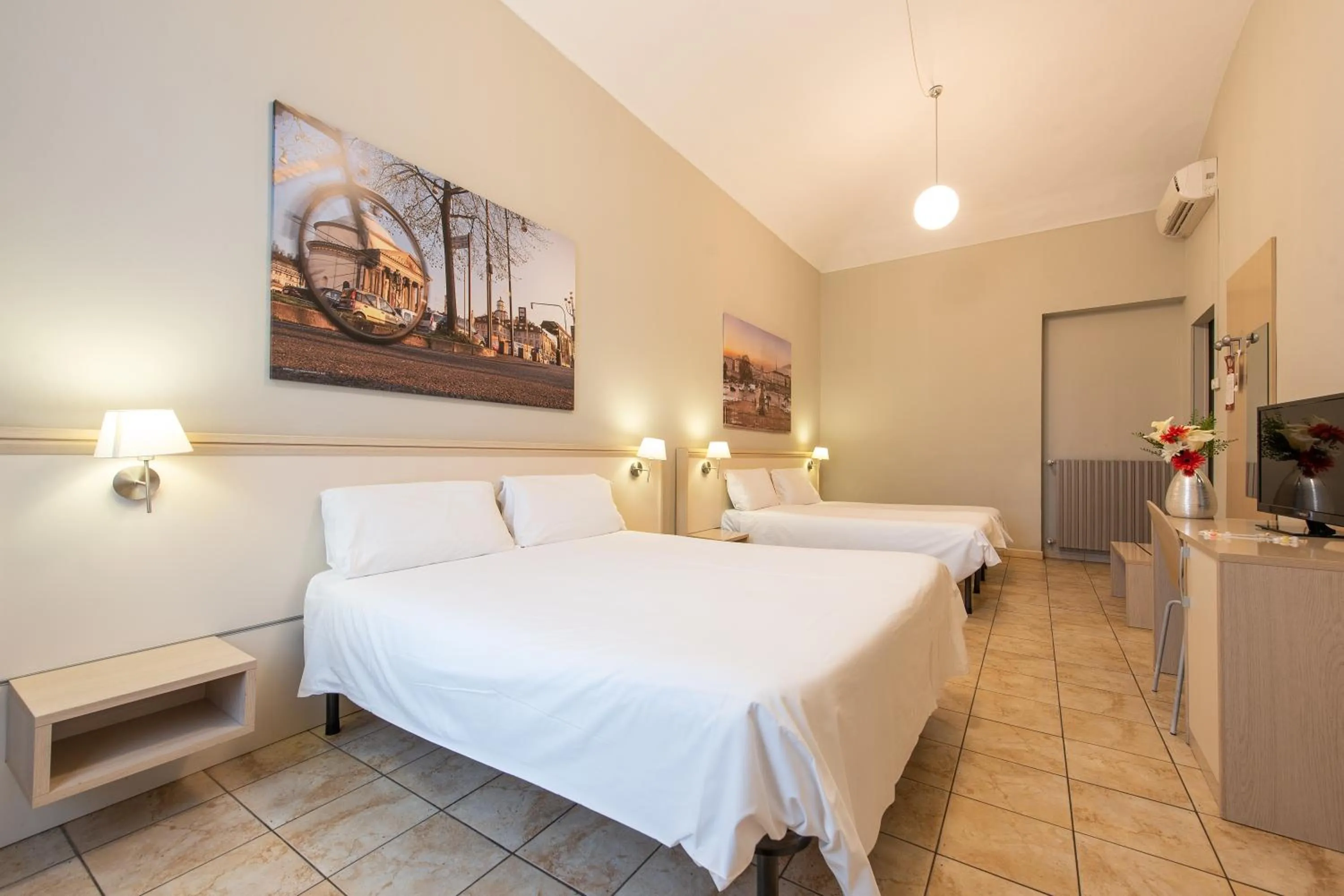 Photo of the whole room, Bed in Best Quality Hotel Dock Milano