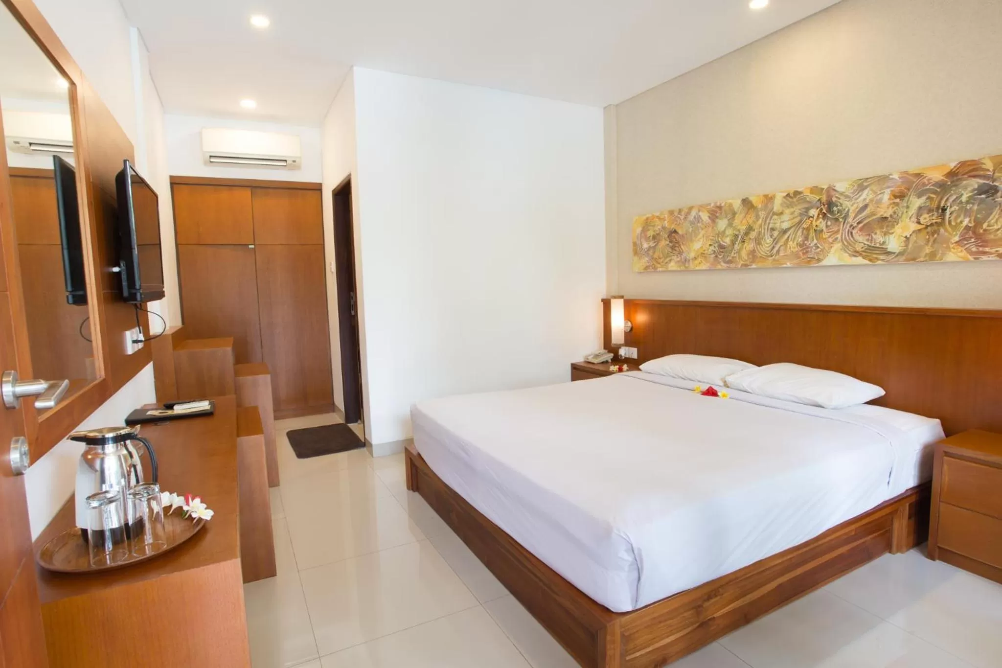 Bed in Hotel Sinar Bali Legian