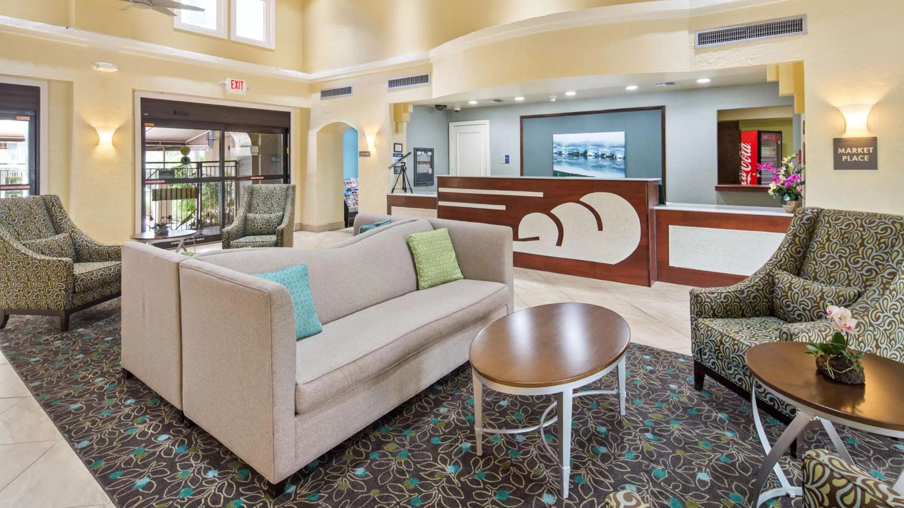 Lobby or reception in Best Western Plus Deerfield Beach Hotel & Suites