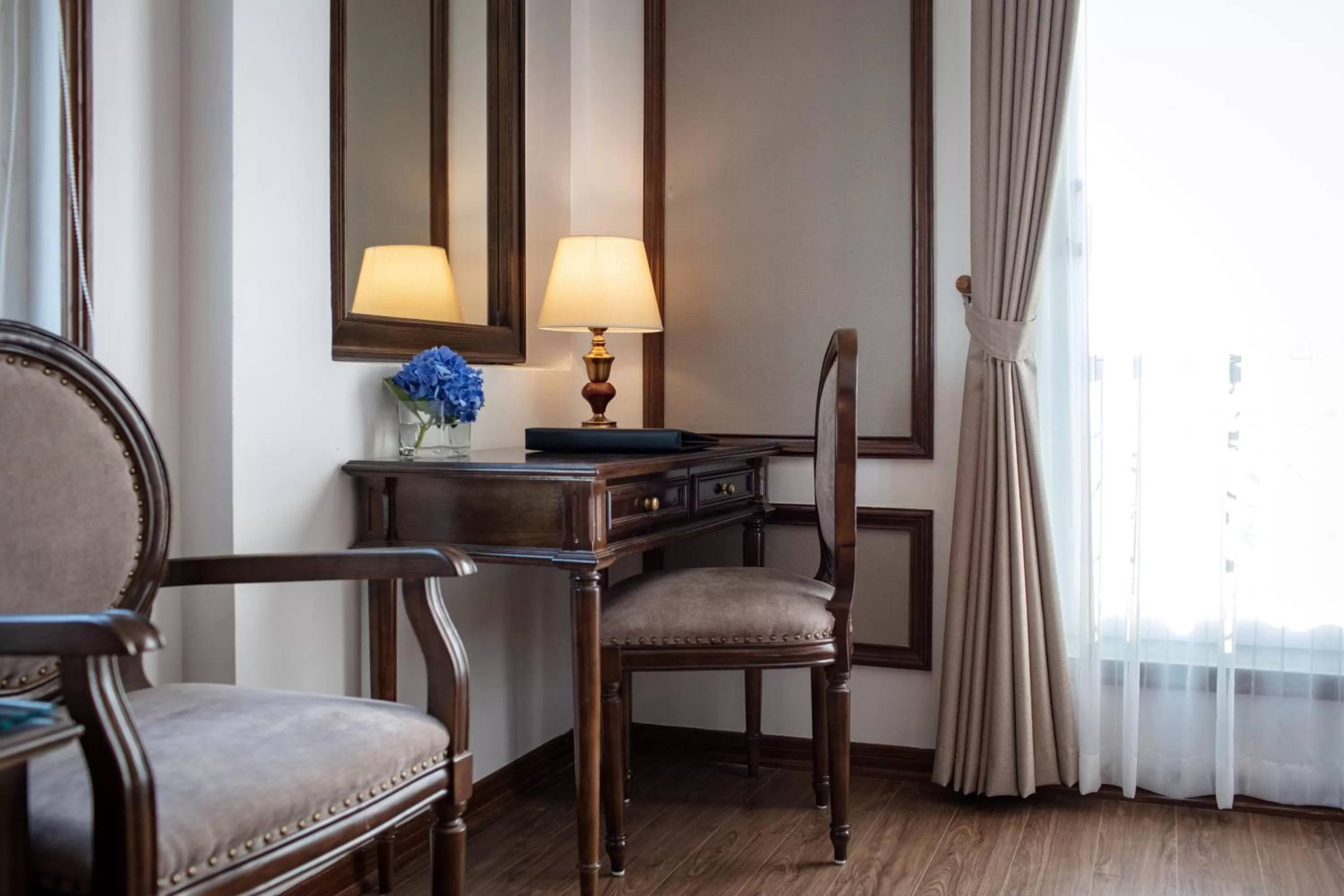 Seating area in Alisa Hotel & Spa