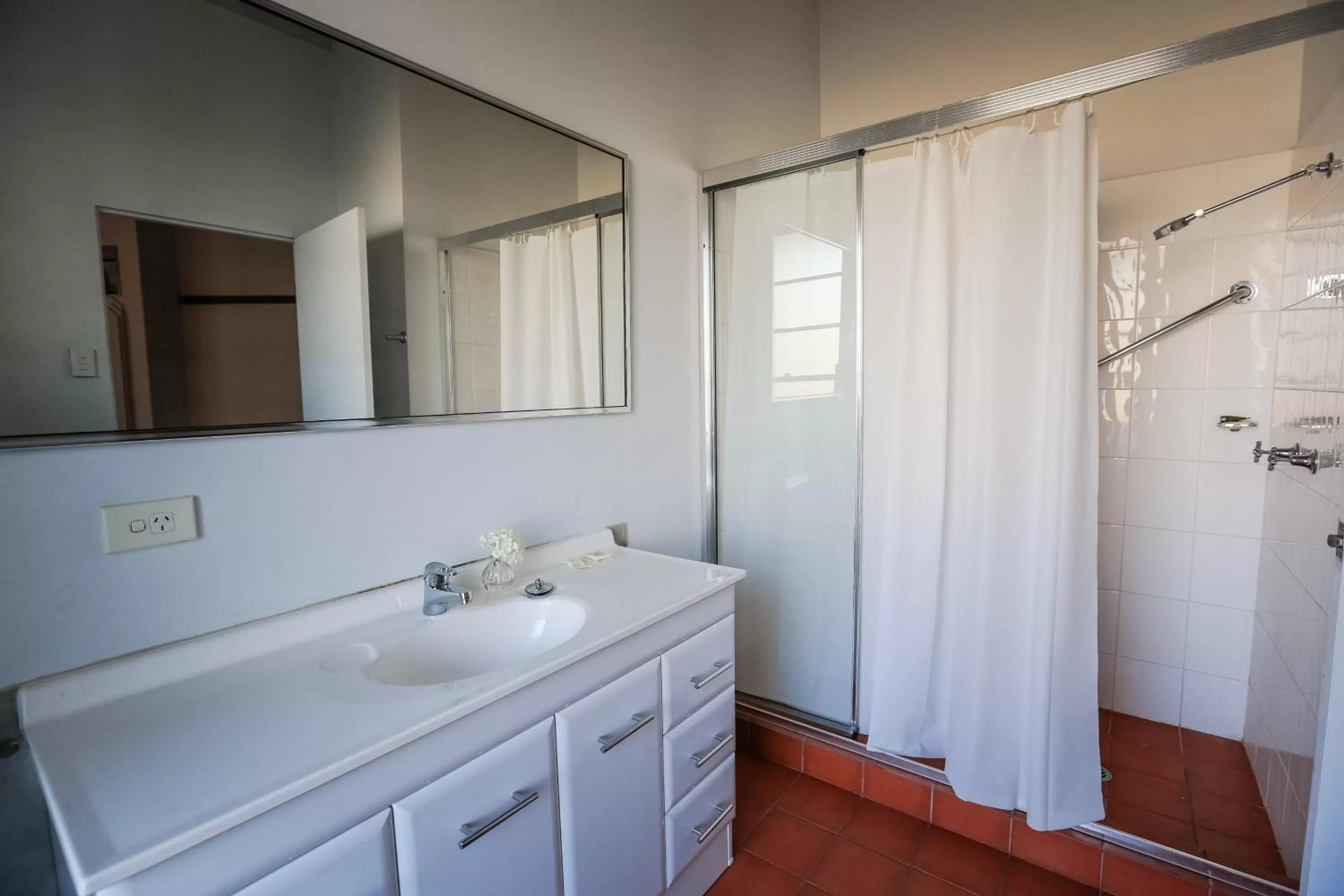 Bathroom in Charing Cross Hotel