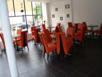 Continental breakfast in Islington Inn