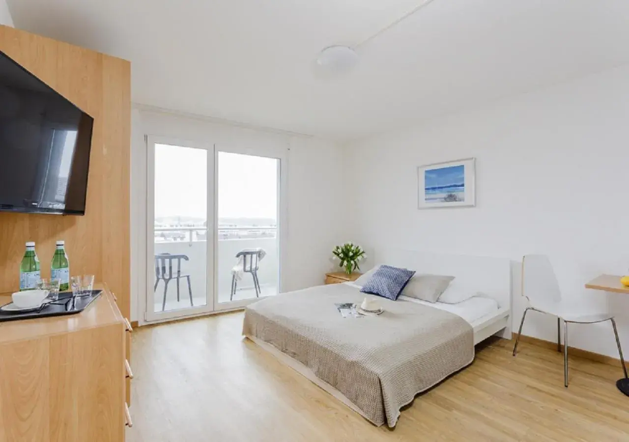 Apartment (2 Adults) in Swiss Star Tower - Self Check-In Apartment (2 Adults) in Swiss Star Tower - Self Check-In