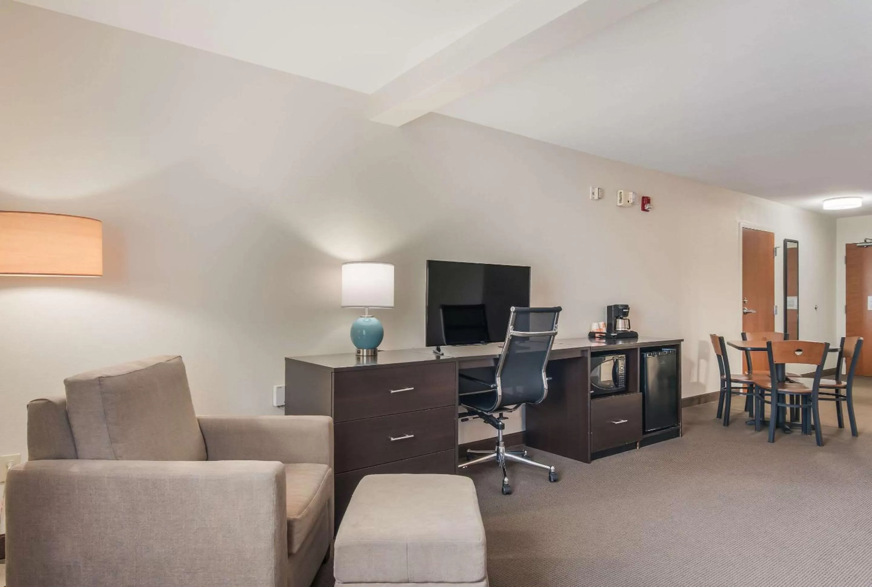 Bedroom in Sleep Inn & Suites Ronks