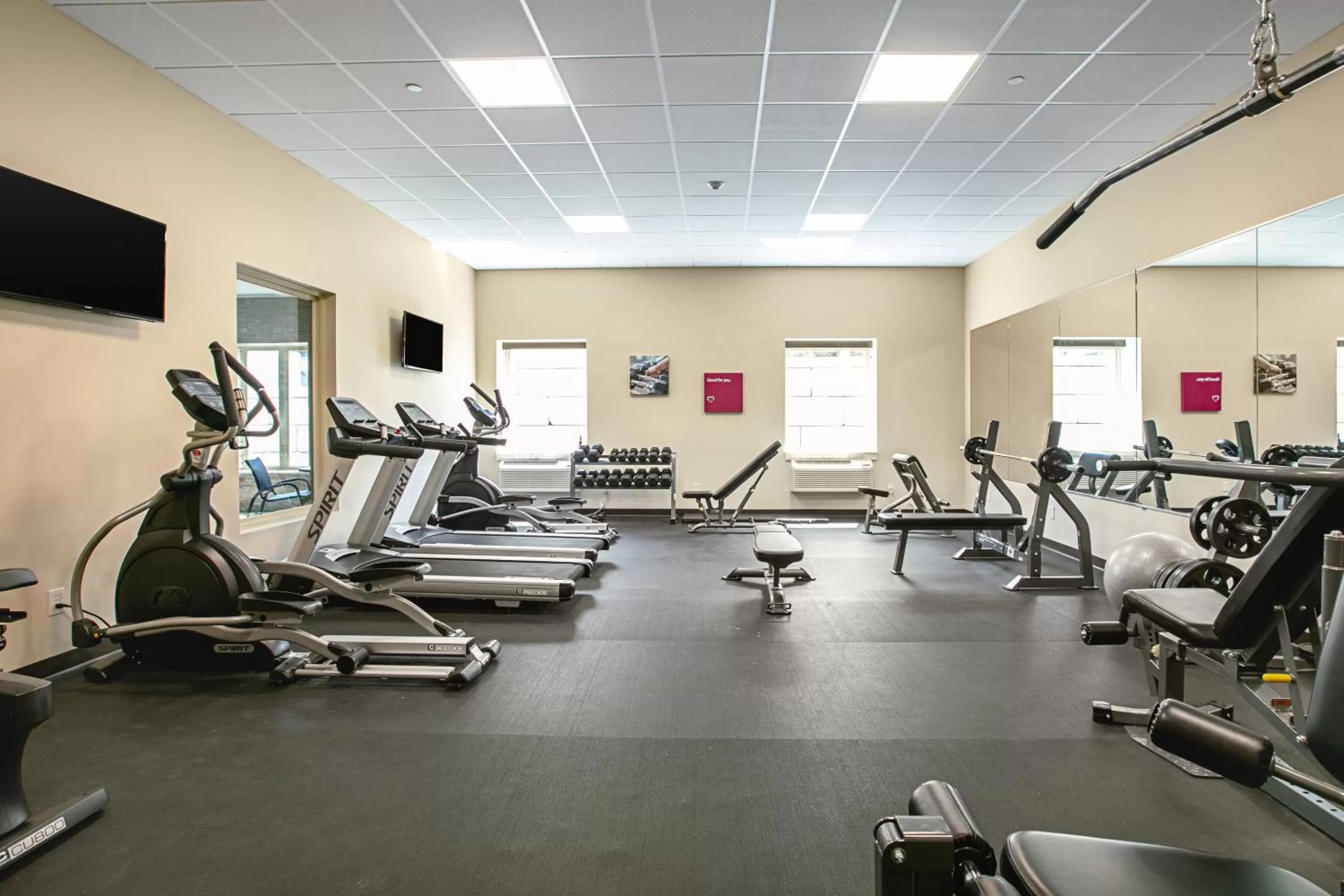 Fitness centre/facilities in Comfort Suites Fishkill near Interstate 84
