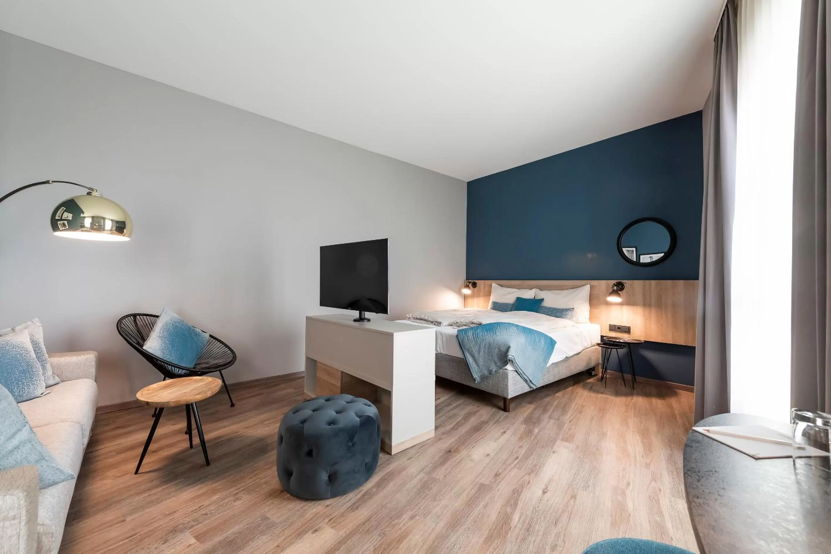 Photo of the whole room, Bed in HARBR Hotel Heilbronn, a member of Radisson Individuals