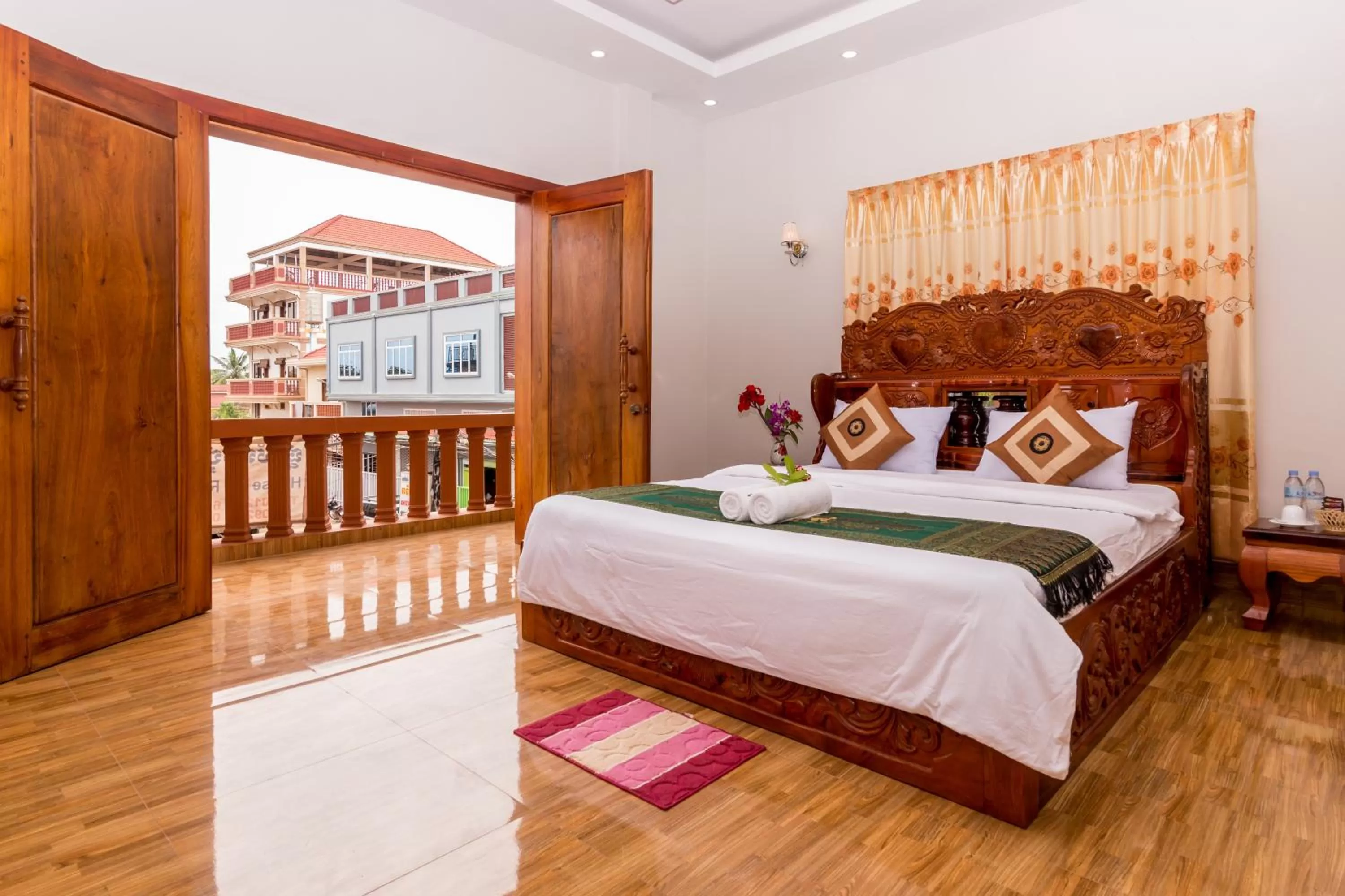 Photo of the whole room, Bed in Aniza Angkor Villa