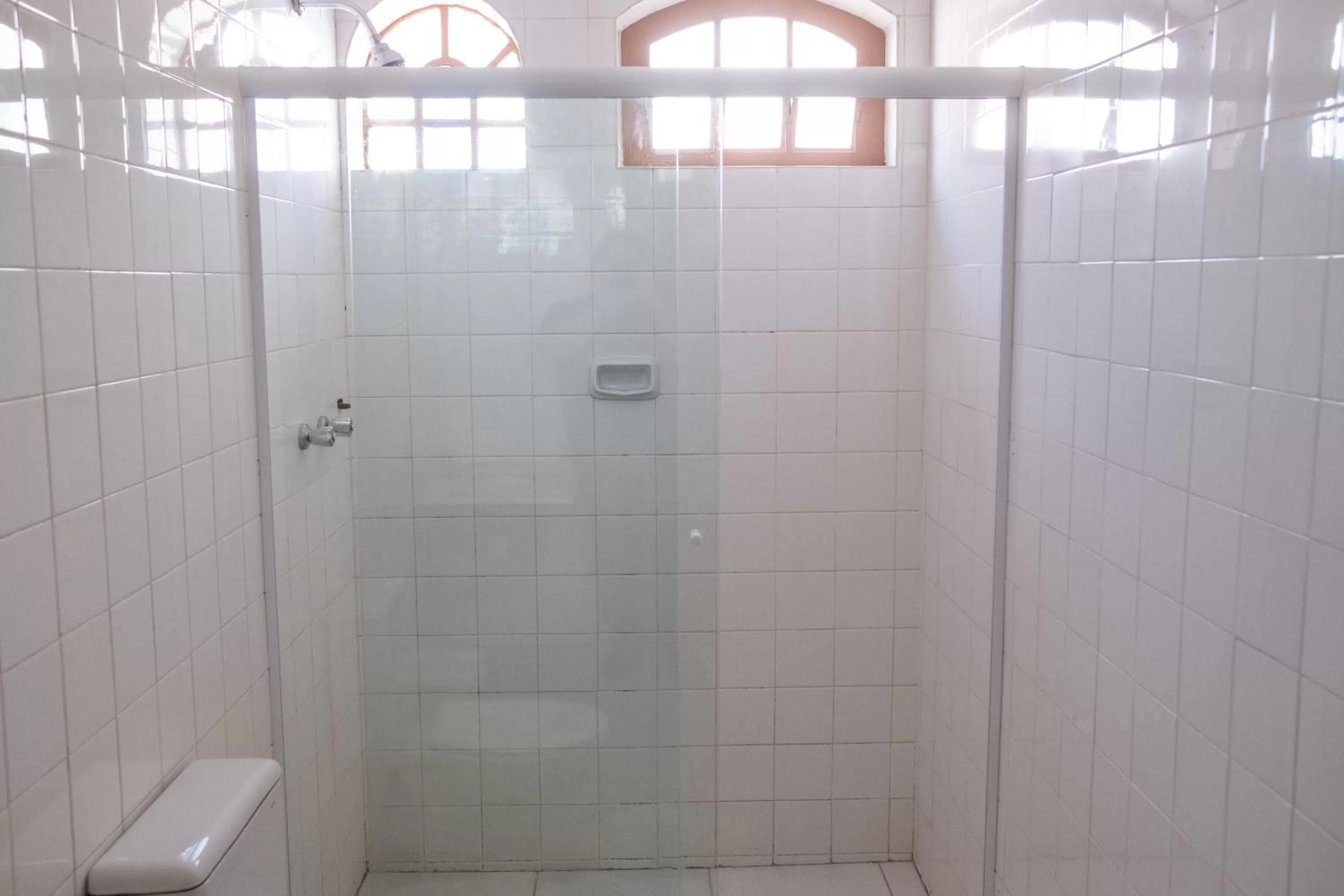 Bathroom in Hotel Lazaro Ubatuba Ltda