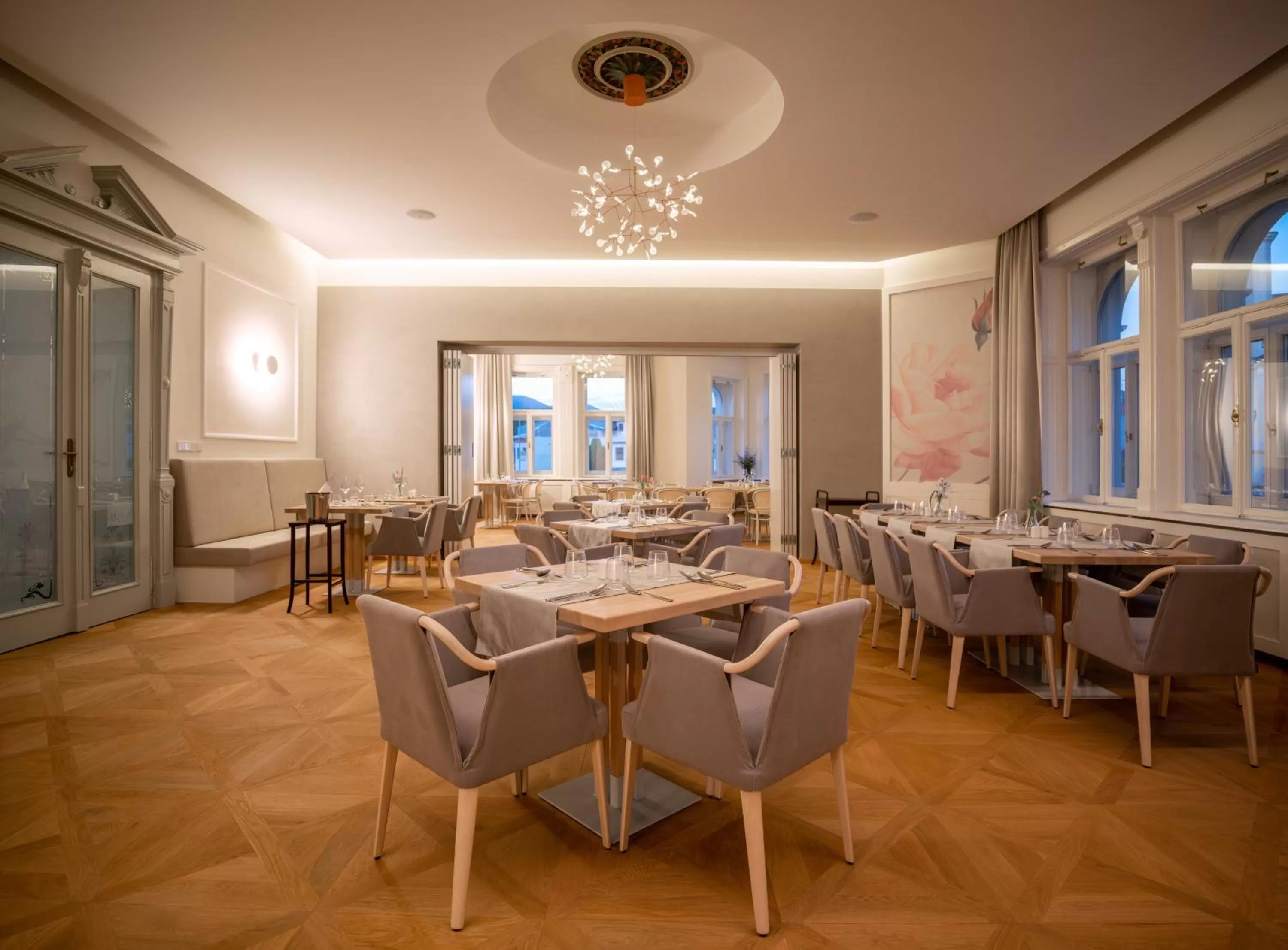 Restaurant/places to eat in Villa Rosenaw