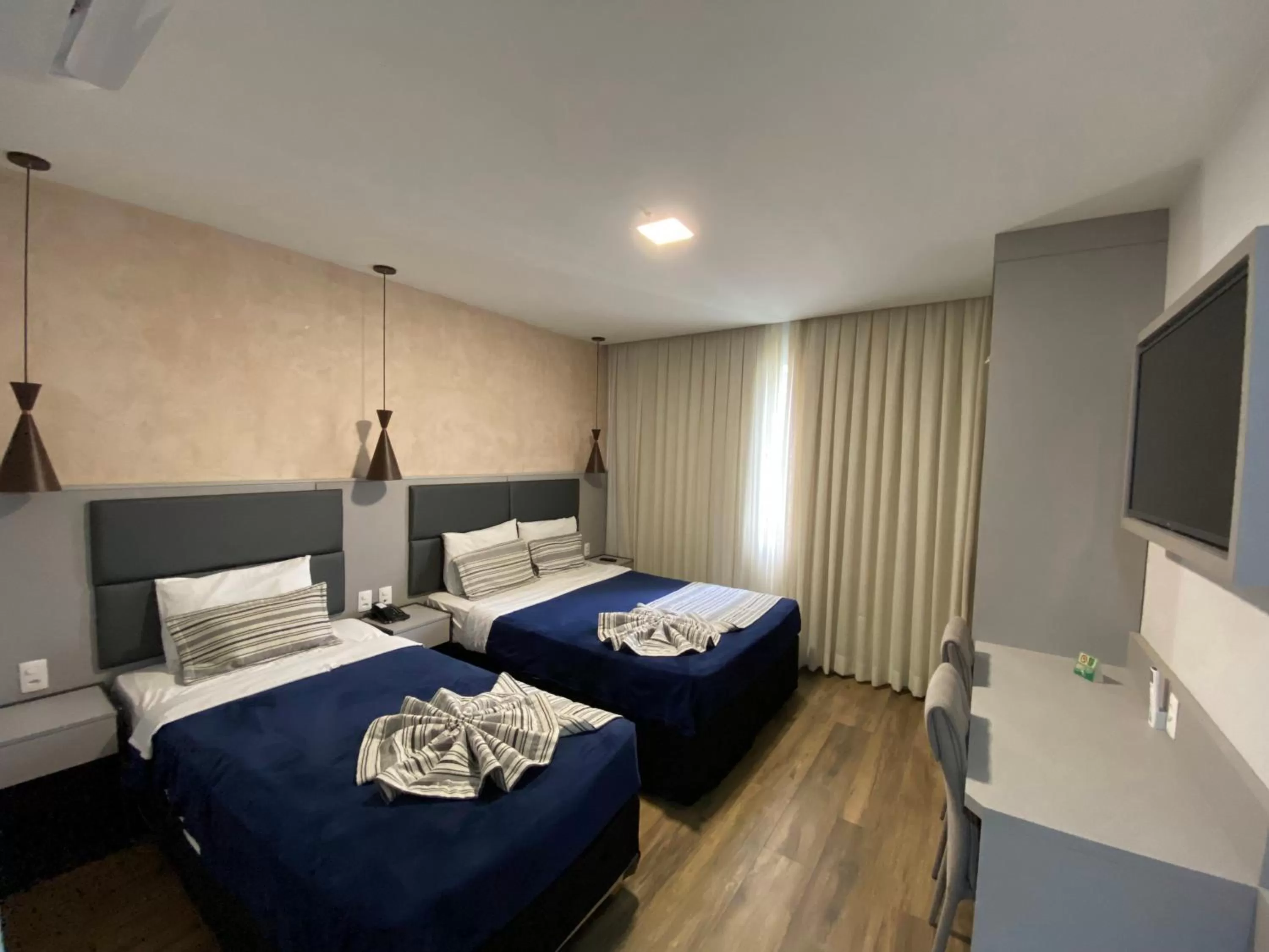 Bedroom, Bed in Real Palace Hotel