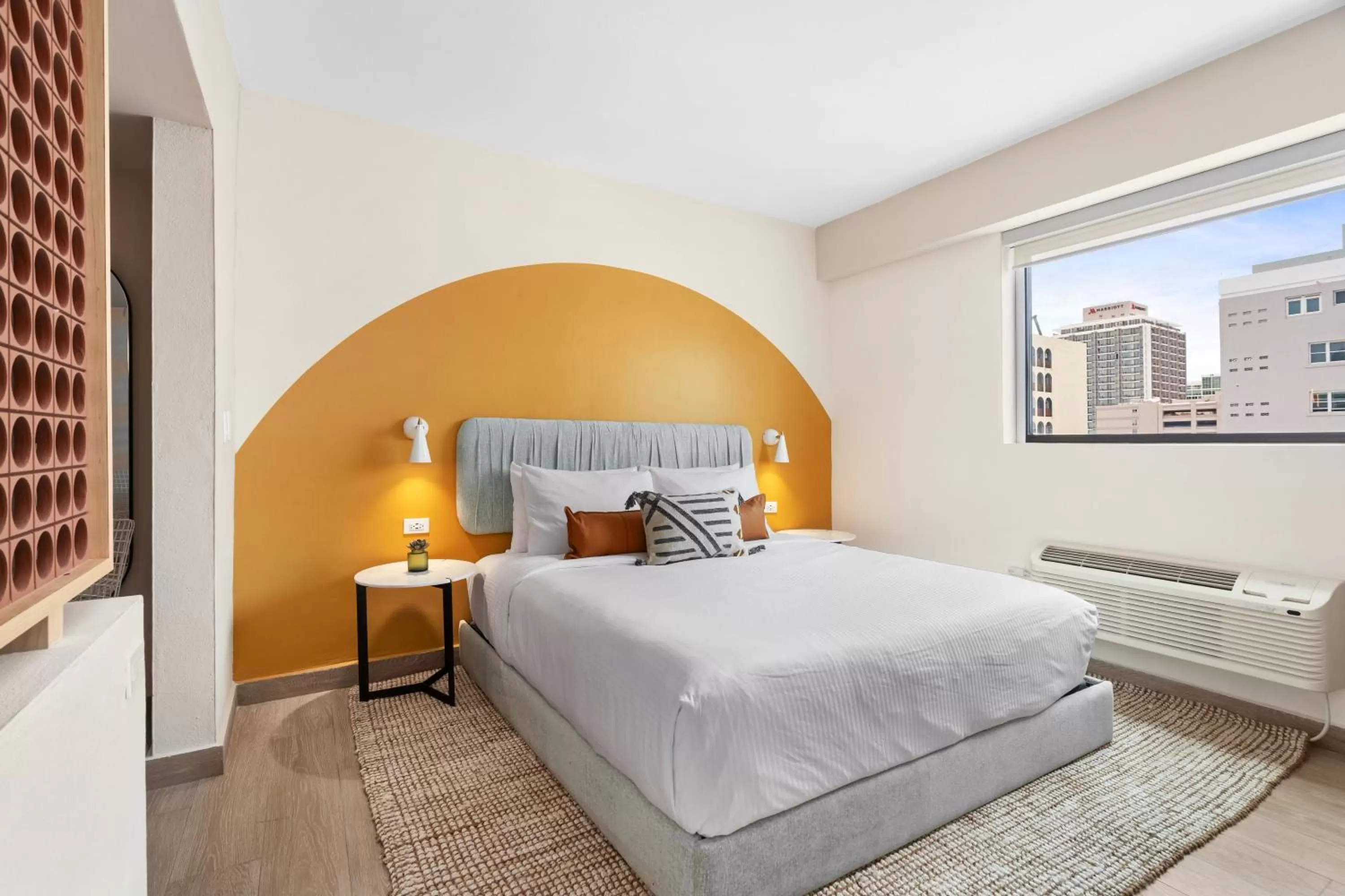 Bed in HiBird- Apartment and Suites Hotel