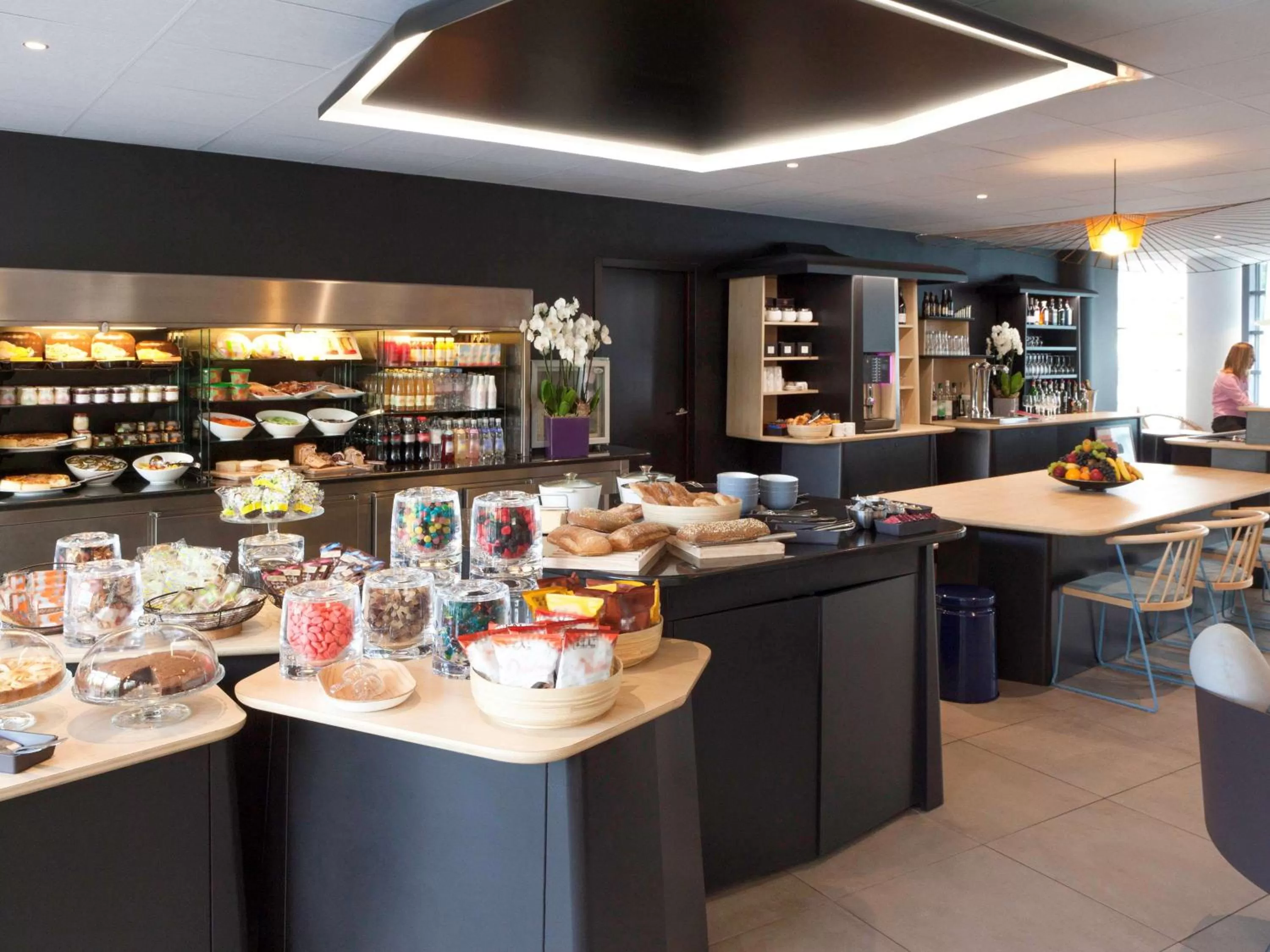 Restaurant/places to eat in Novotel Suites Paris Montreuil Vincennes