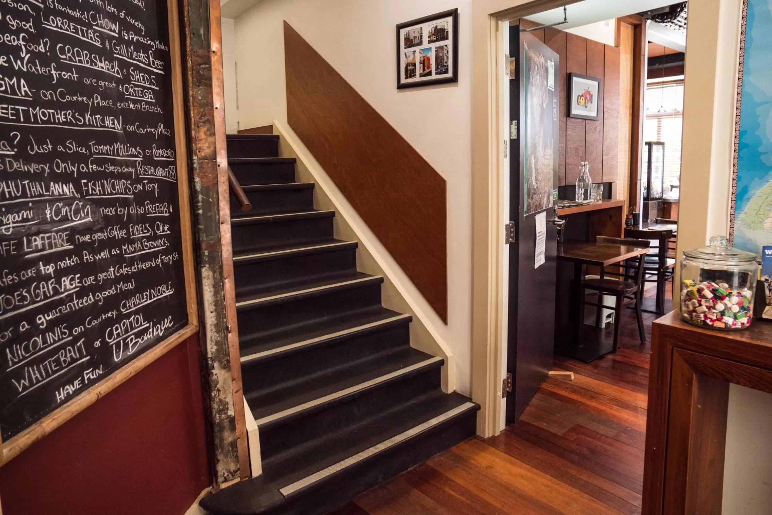 Lobby or reception in U Boutique Hotel, SureStay Collection by BW