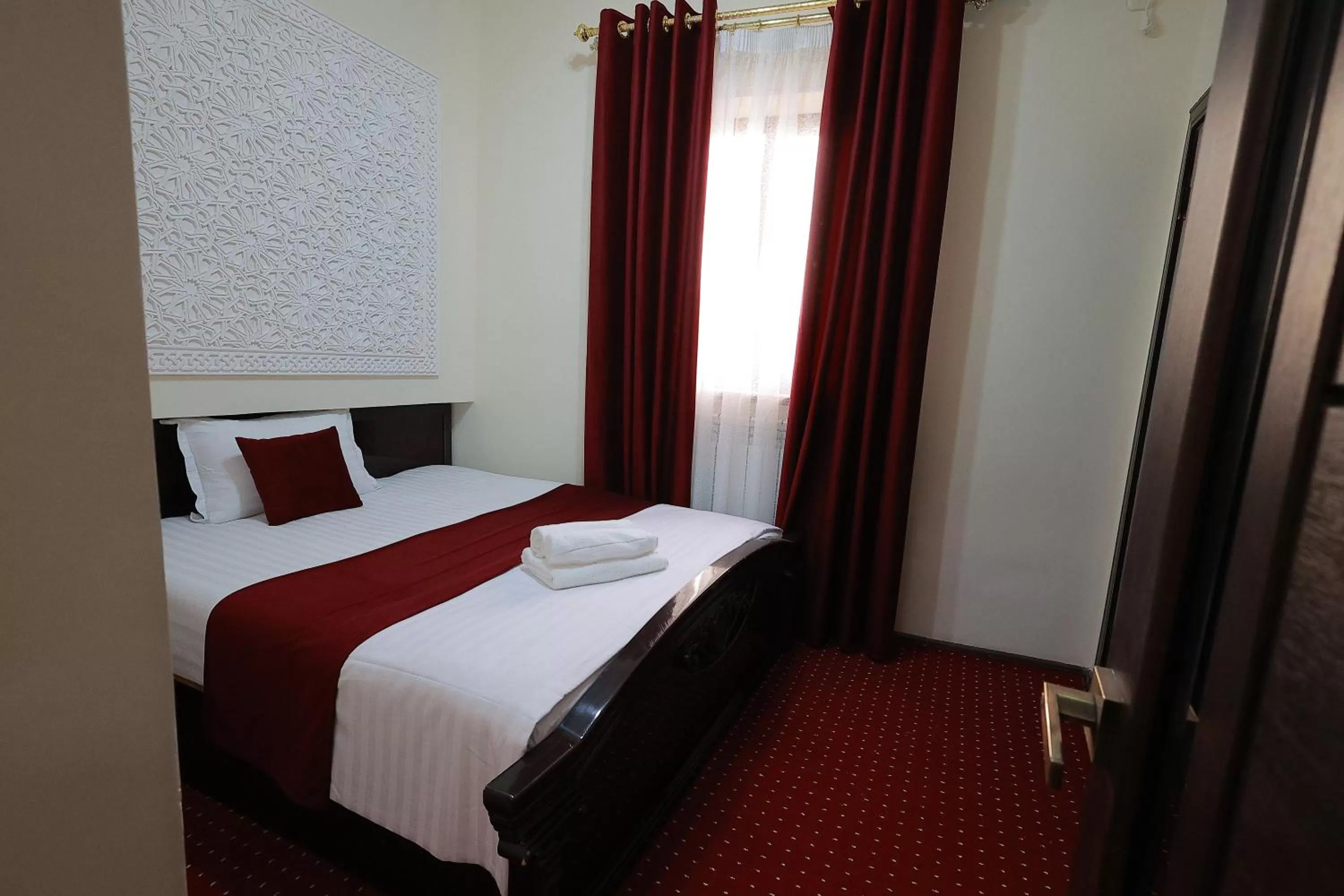 Bed in Jahangir Boutique Bukhara