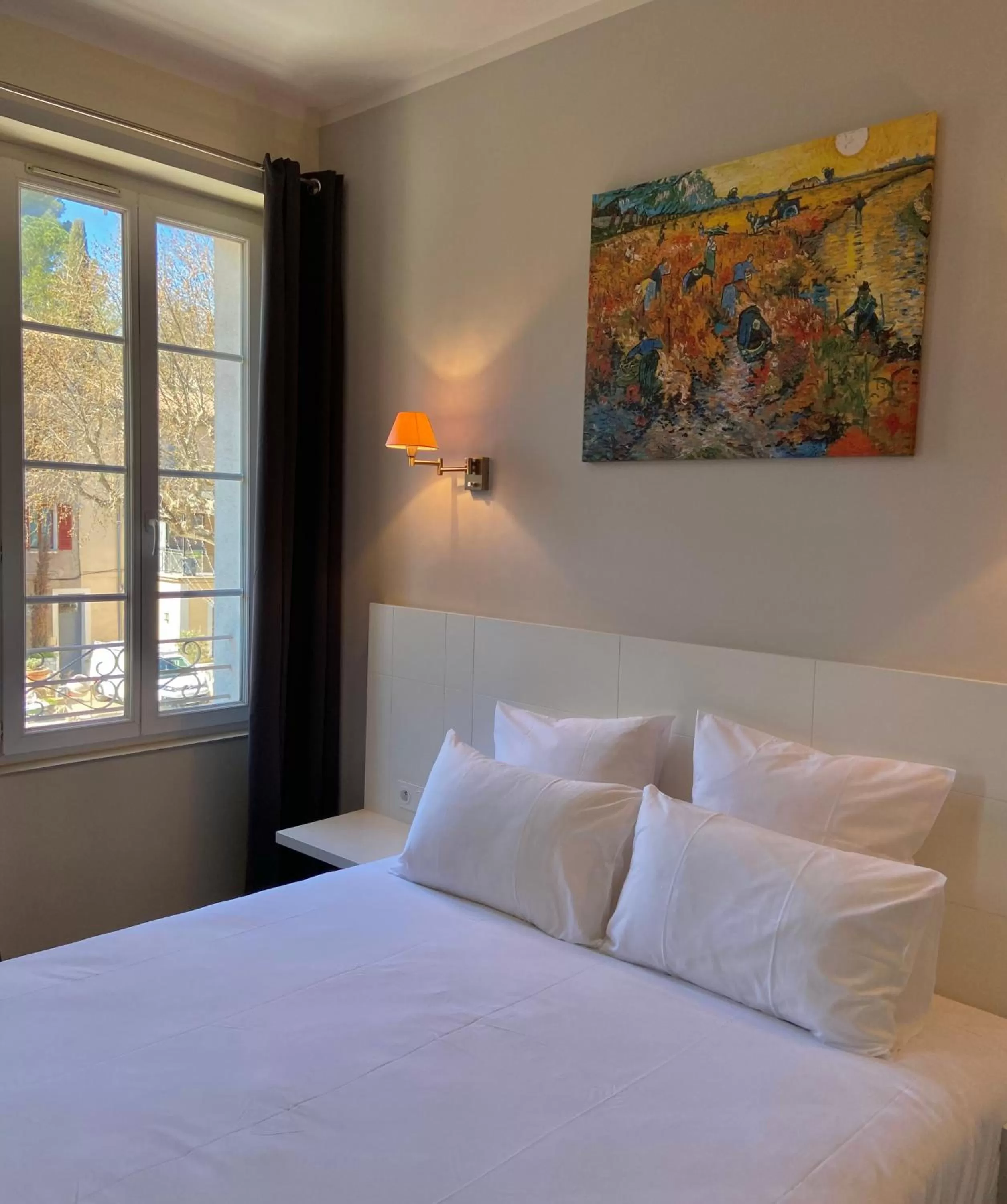 Bed in Hôtel La Falaise