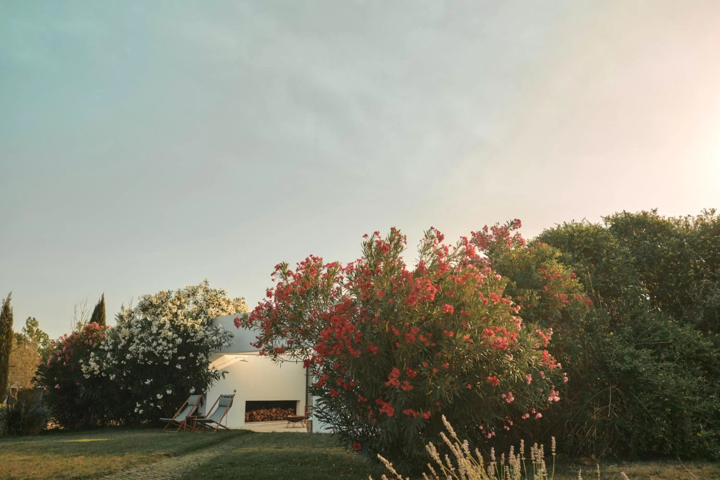Garden view in L'AND Vineyards - Relais & Châteaux