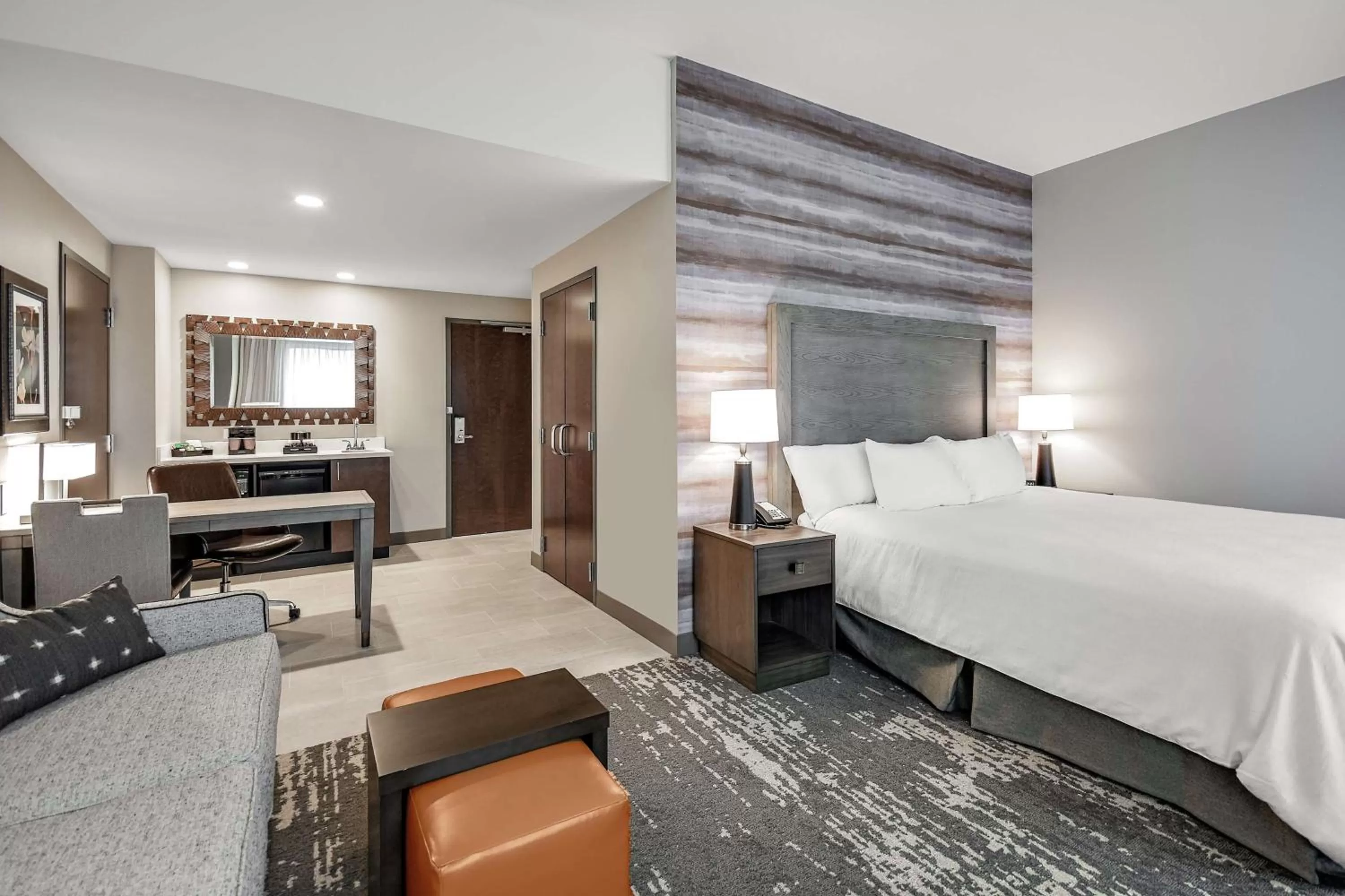 Bedroom, Bed in Embassy Suites by Hilton Jonesboro Red Wolf Convention Center