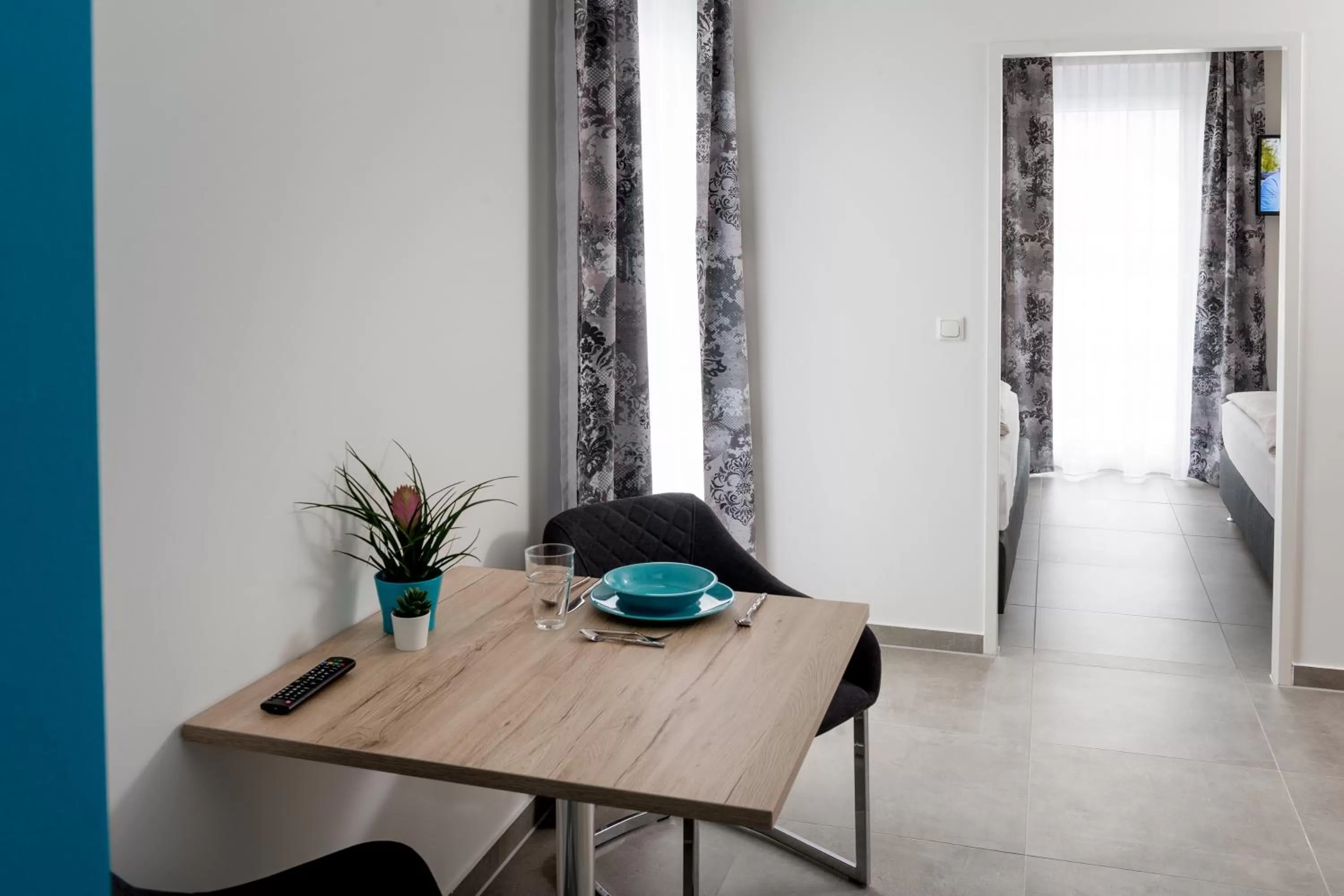 Dining area in MOTEL24seven