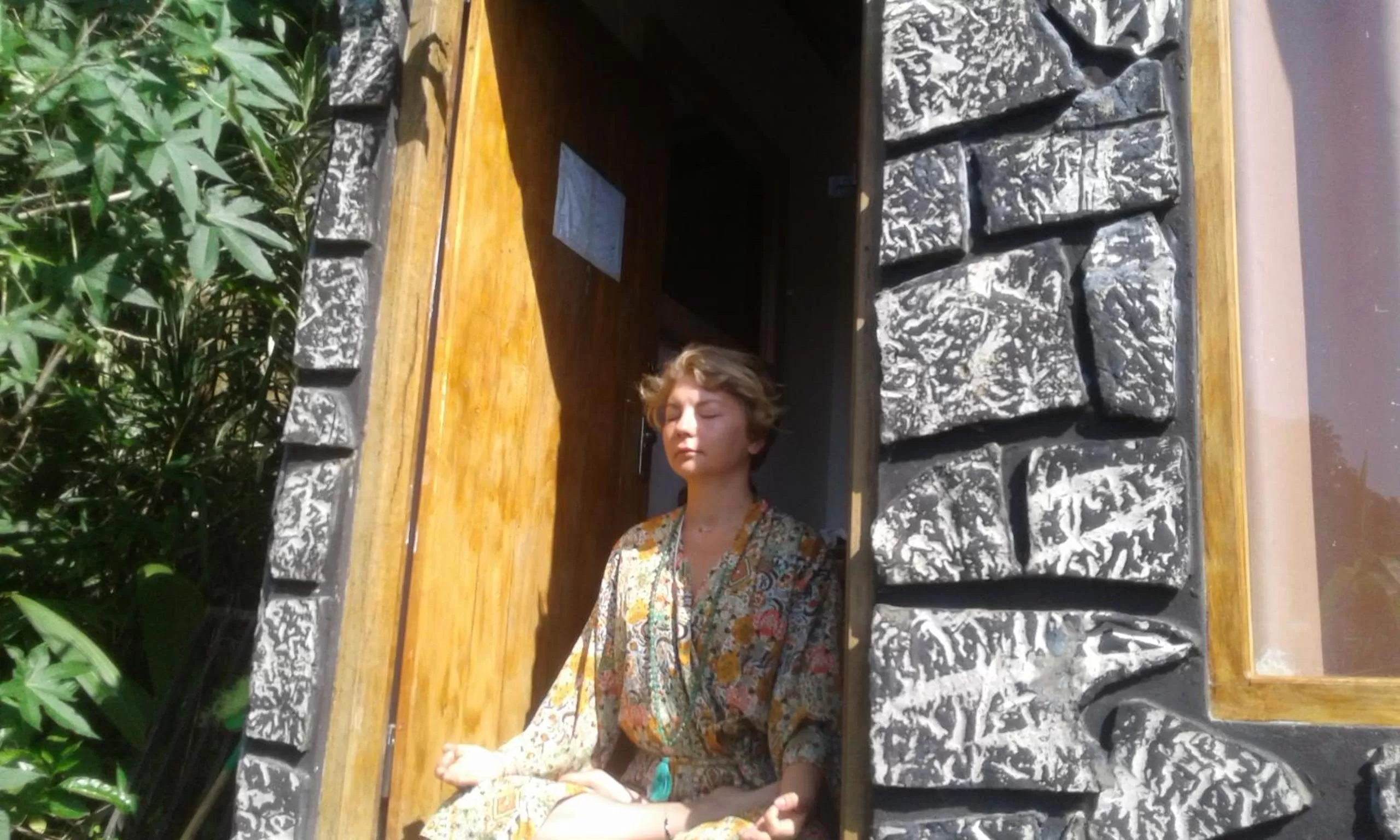 Ella Lucky Panoramic