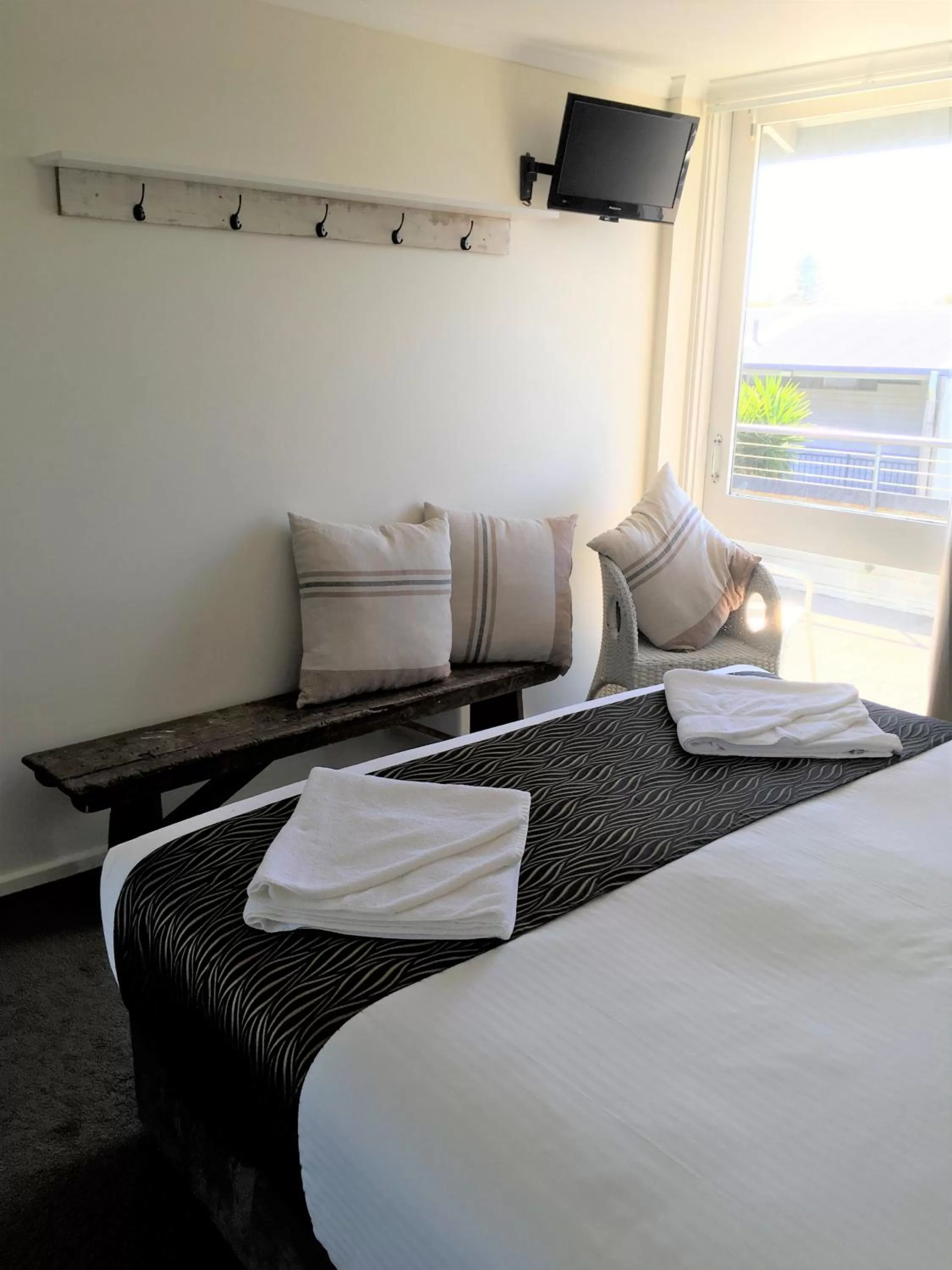 Bedroom, Bed in Horizon Holiday Apartments