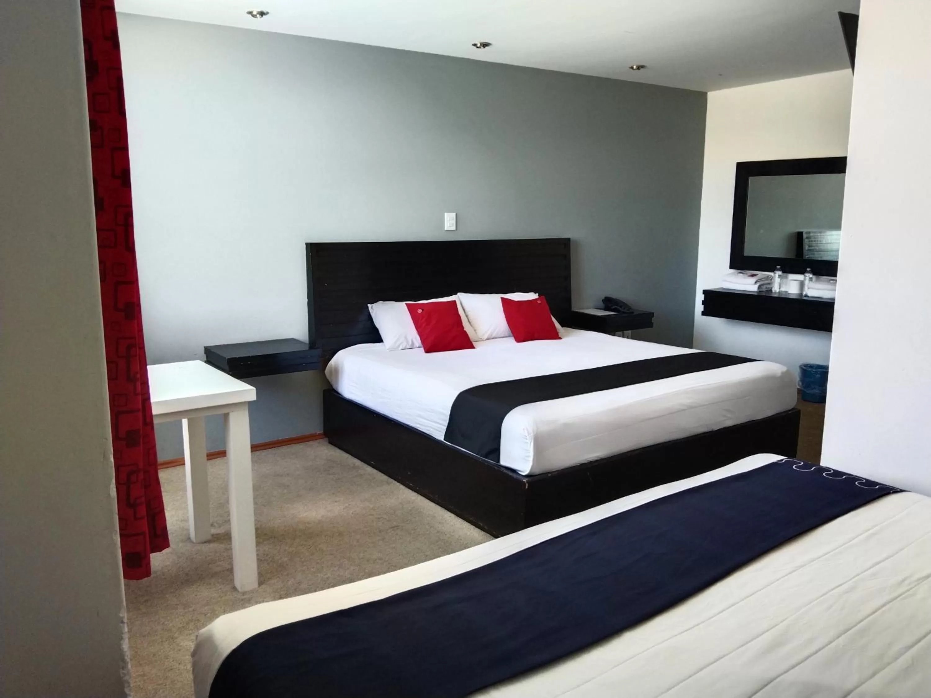 Deluxe Two Beds  in Hotel Euro Confort,Pachuca
