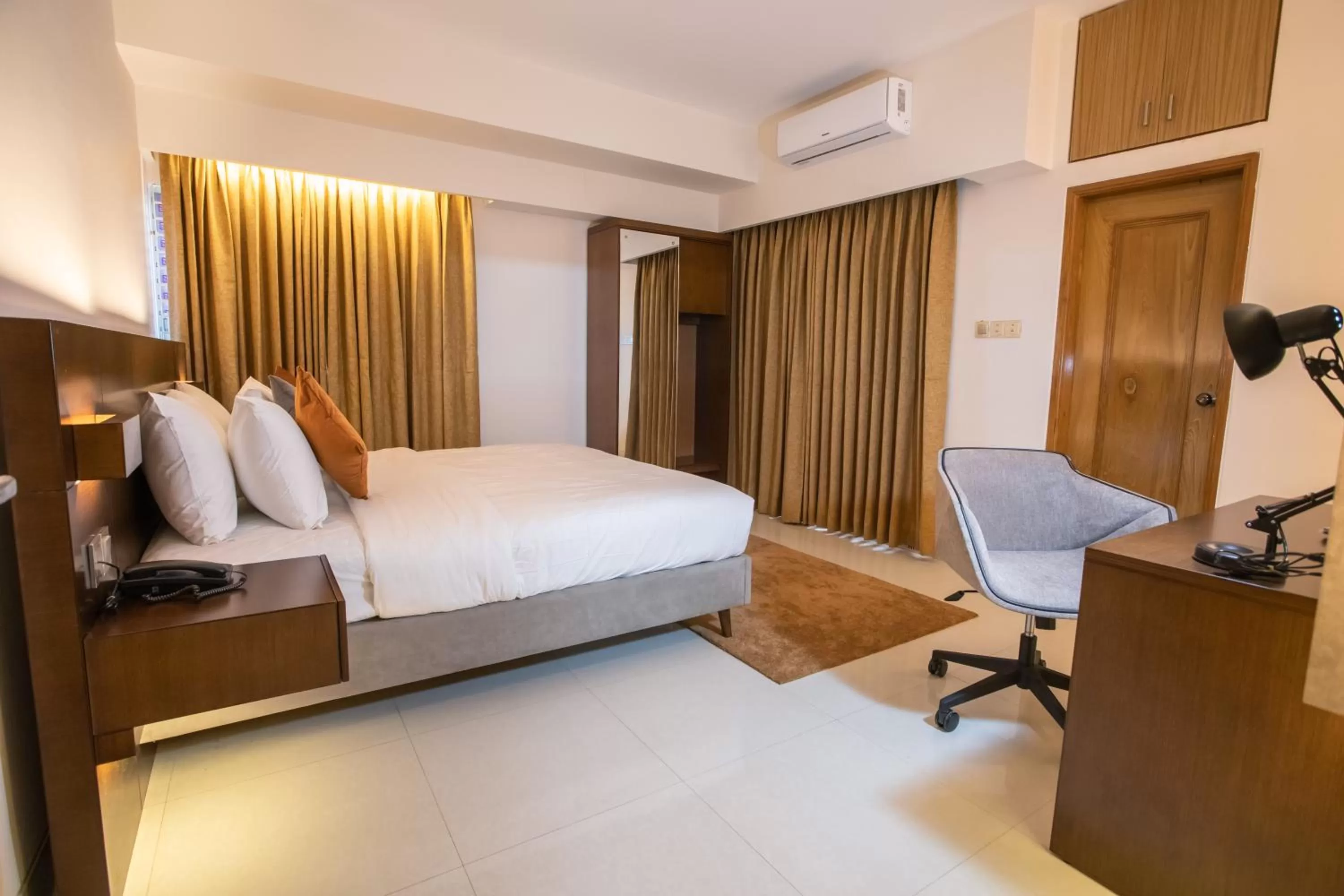 Bed in Jatra Flagship Khulna City Centre