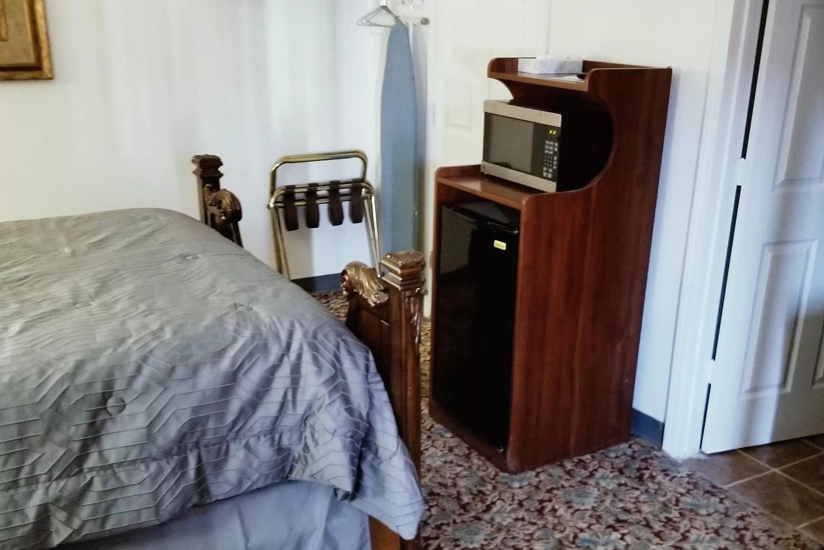 Bed in Sky-Palace Inn & Suites Hutchinson