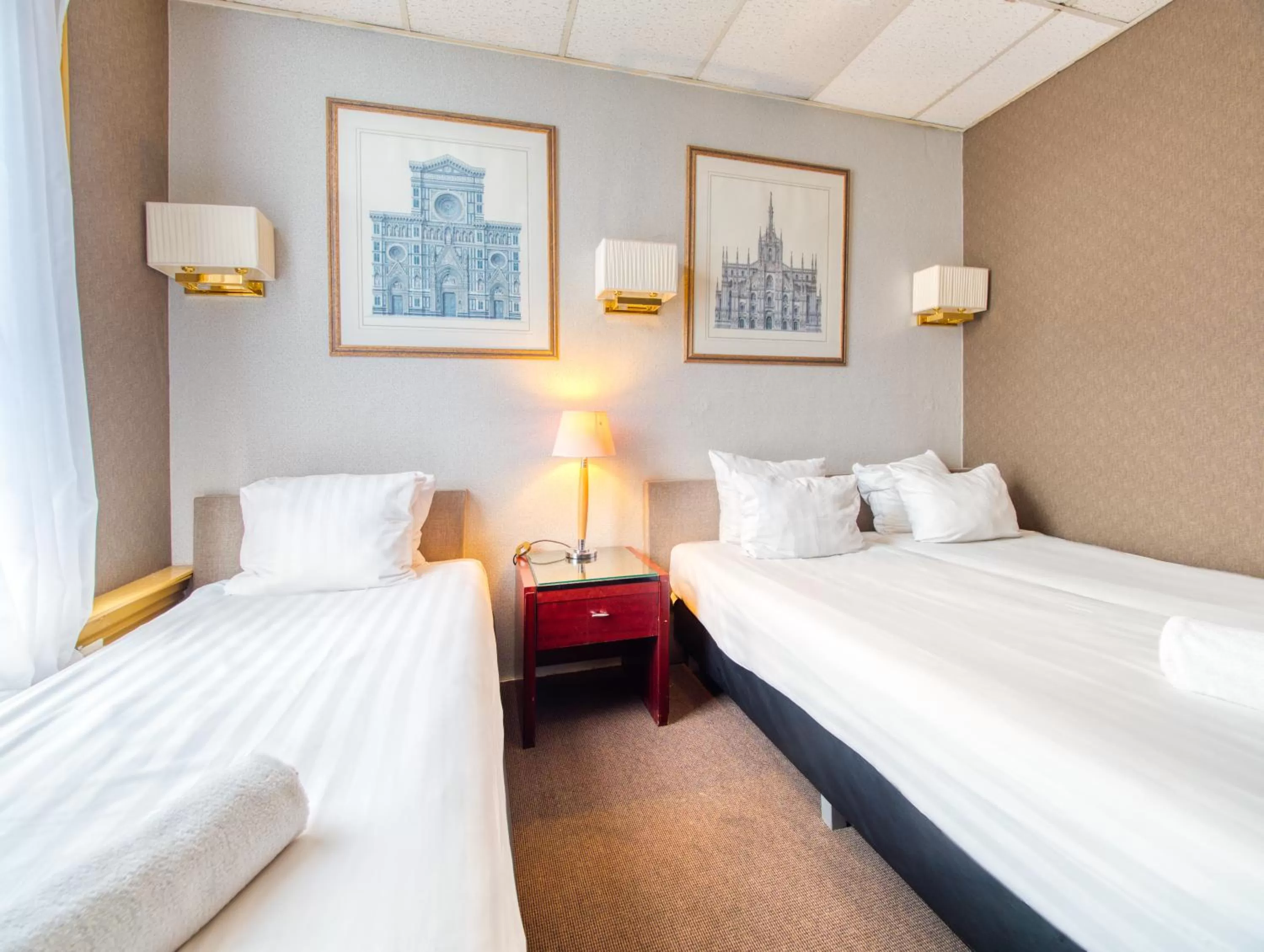 Photo of the whole room, Bed in Di-Ann City Centre Hotel