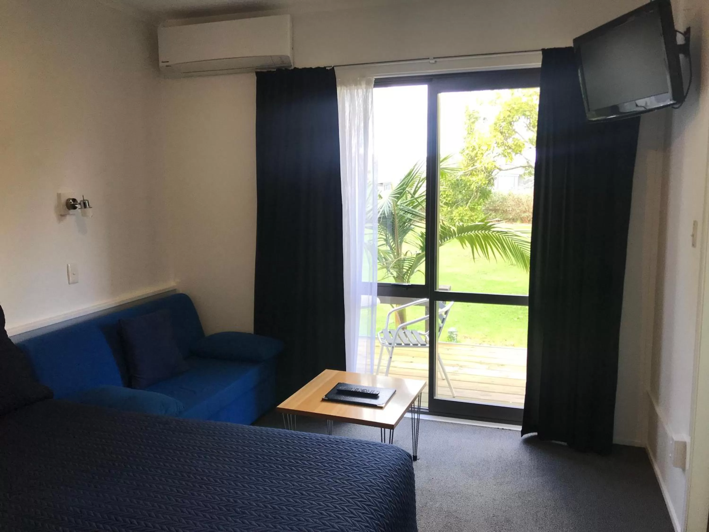 TV and multimedia in Aotearoa Lodge