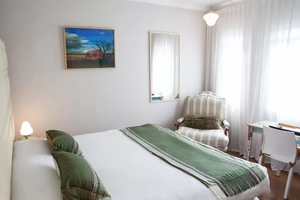 Day, Bed in Rendez Vous Hotel Buenos Aires