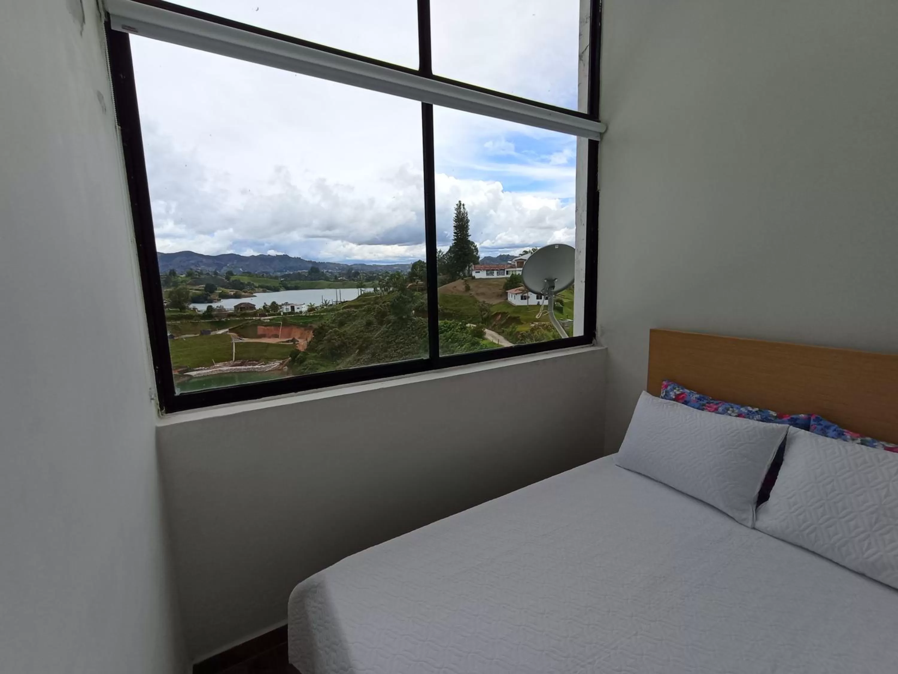 Bed in Paradise Lake Finca Hotel