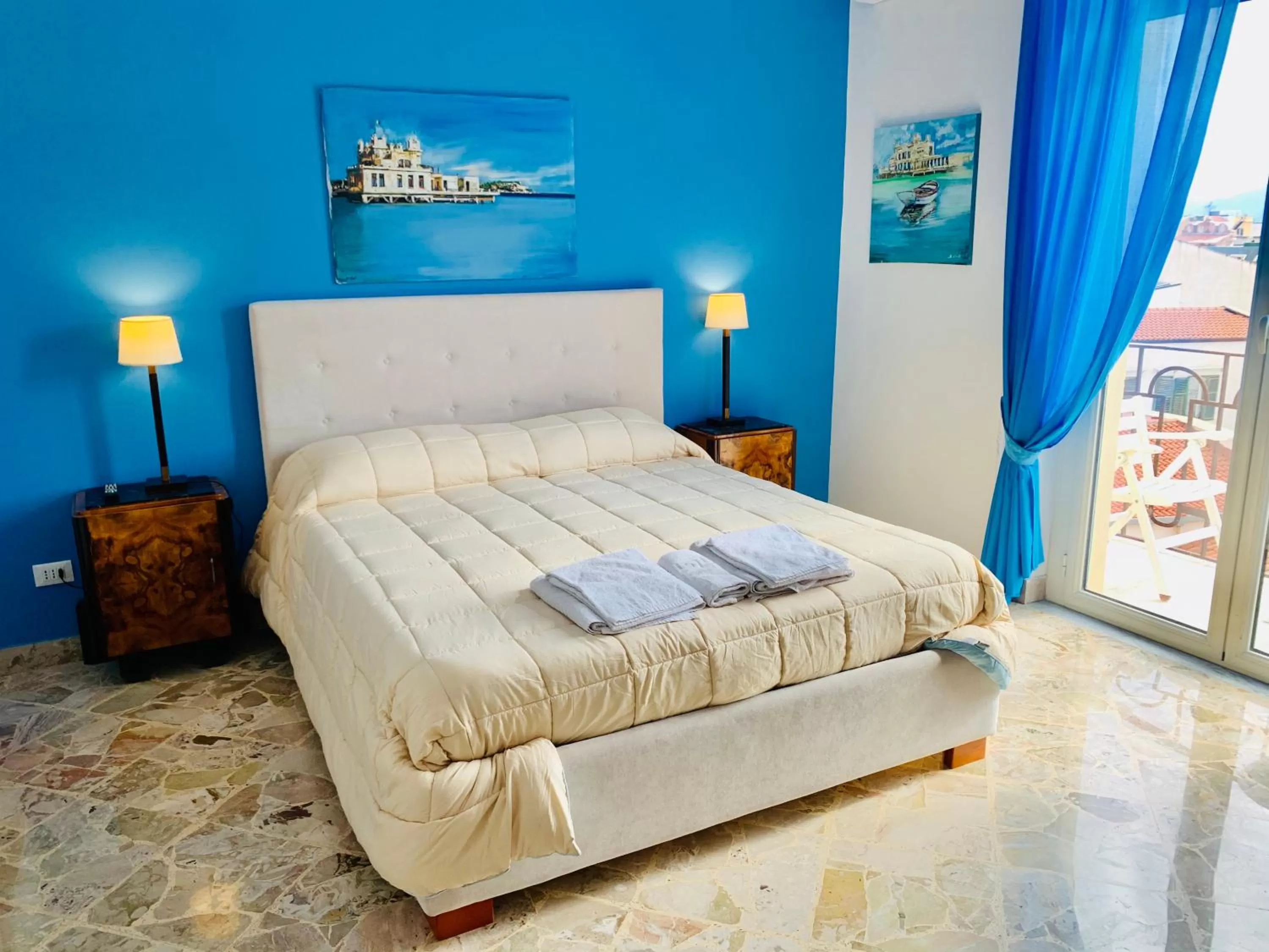 Bed in La Maison del Sole