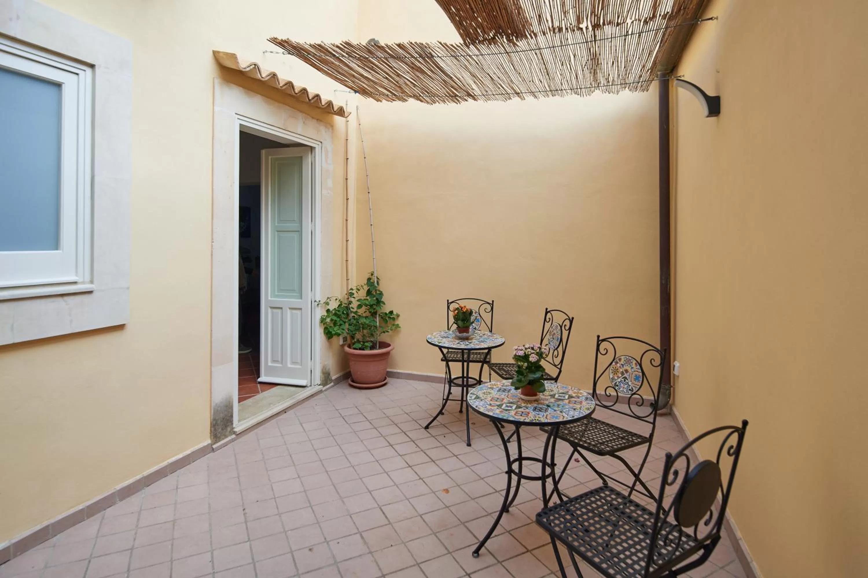 Patio in Galleria del Duomo