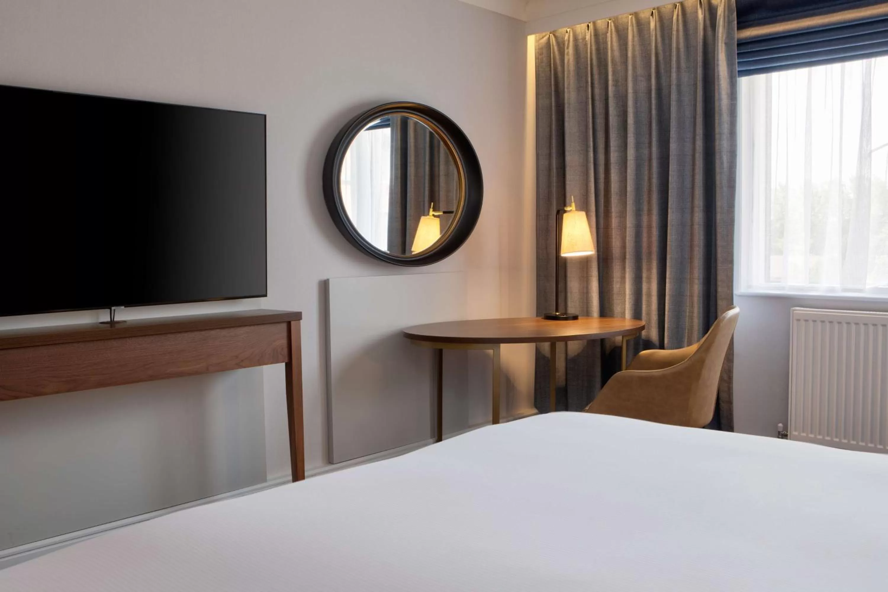 Bedroom, Bed in DoubleTree by Hilton Stoke-on-Trent, United Kingdom