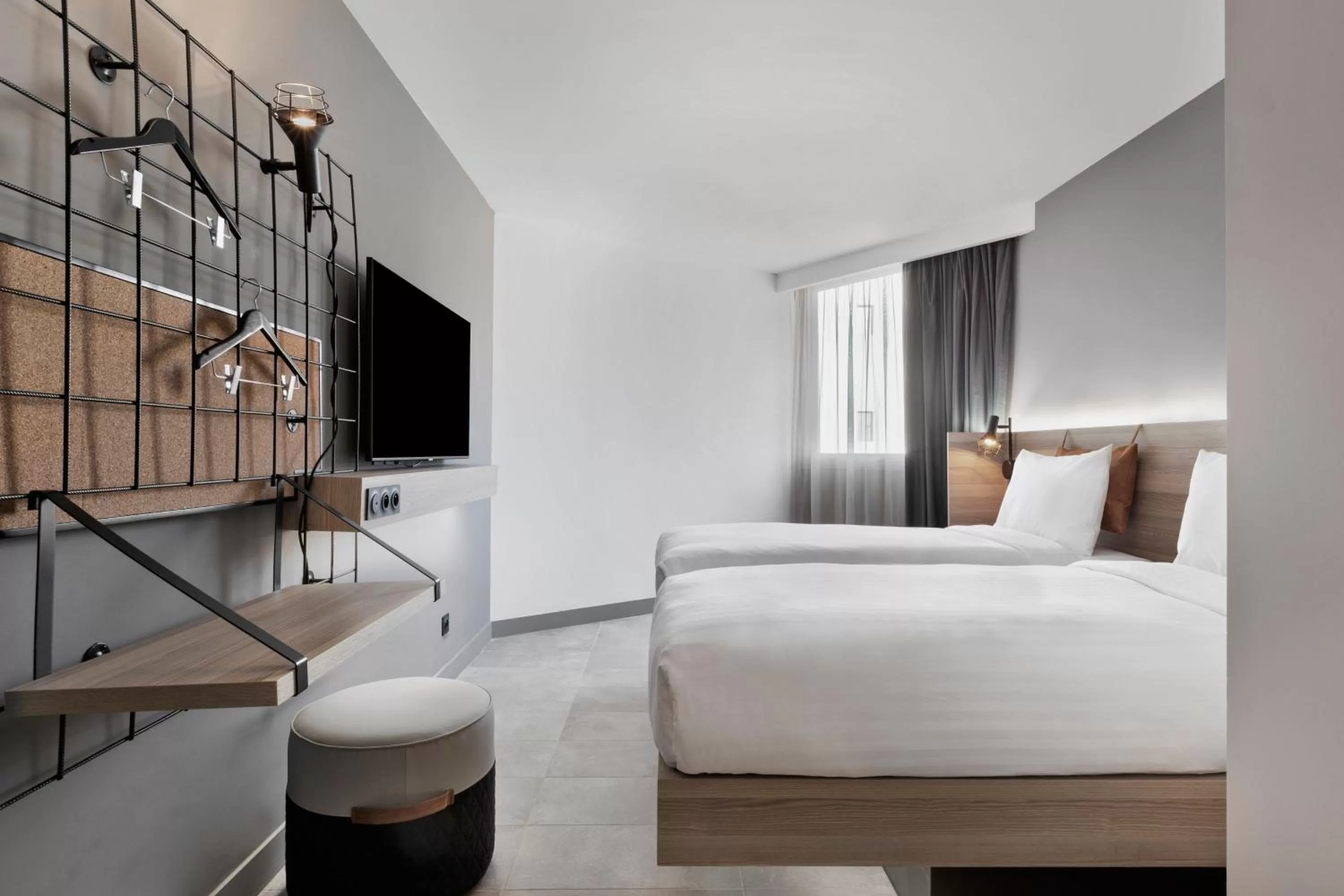 Photo of the whole room in Moxy La Ciotat