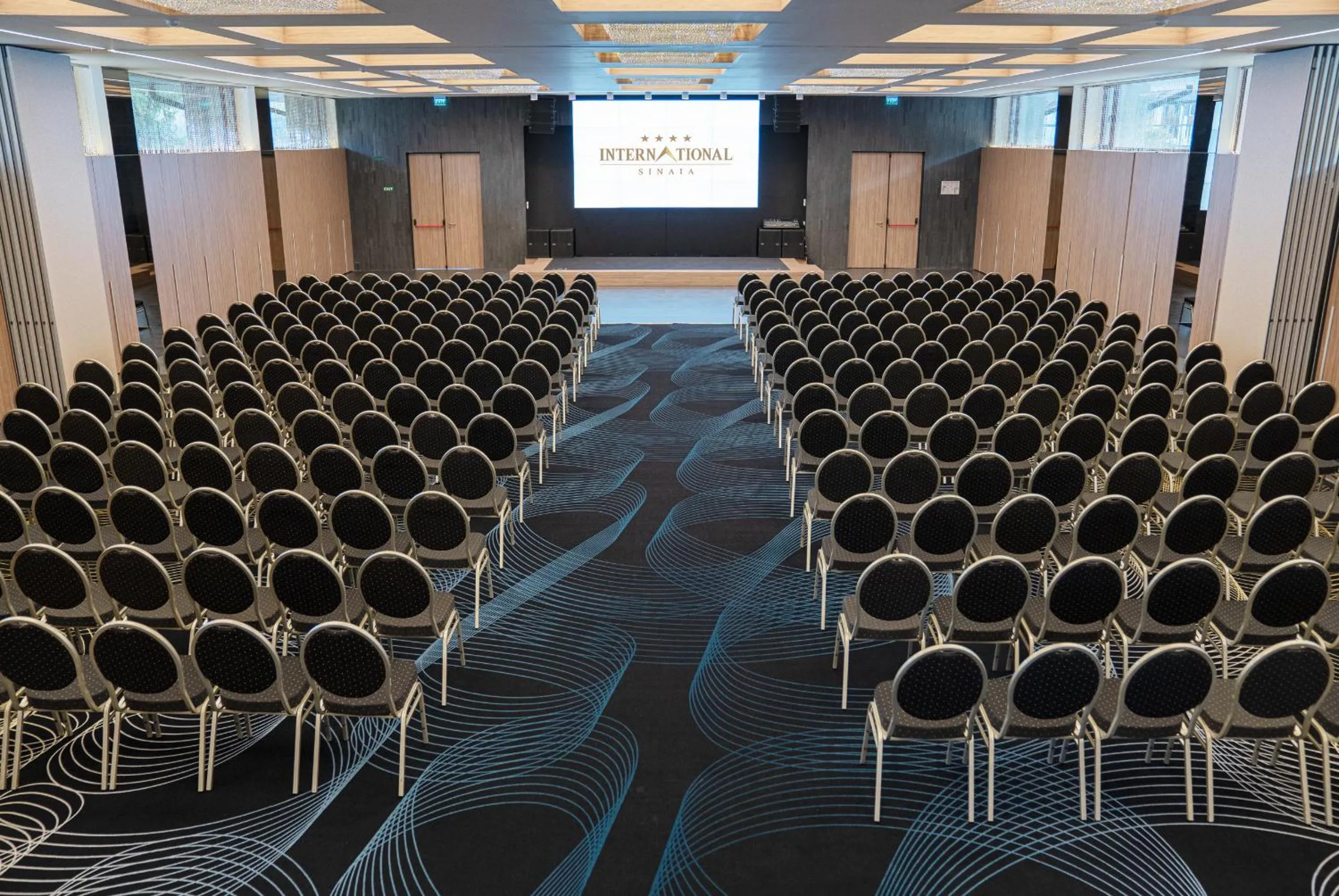 Business facilities in Hotel International