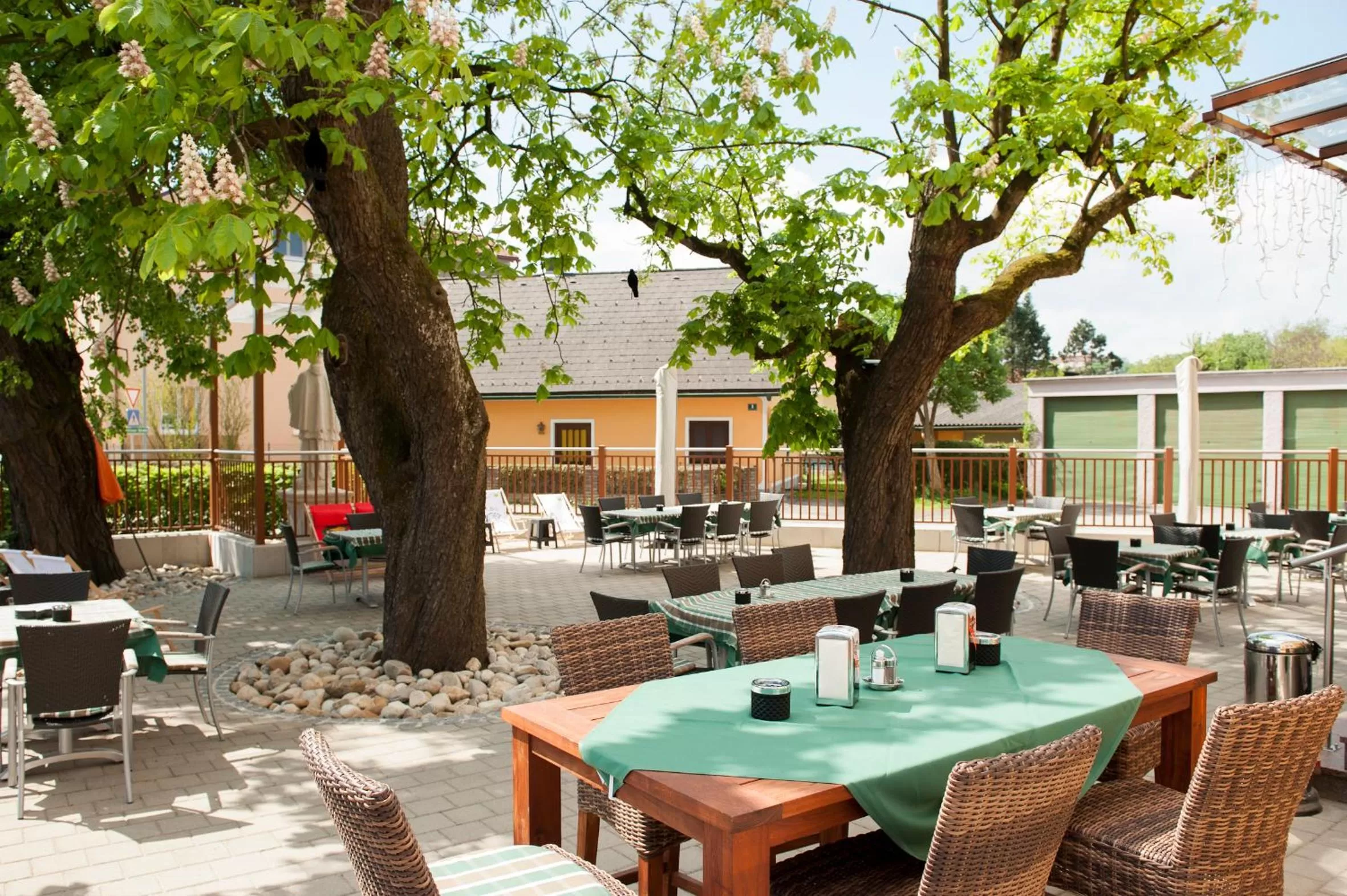 Restaurant/places to eat in Hotel Guidassoni