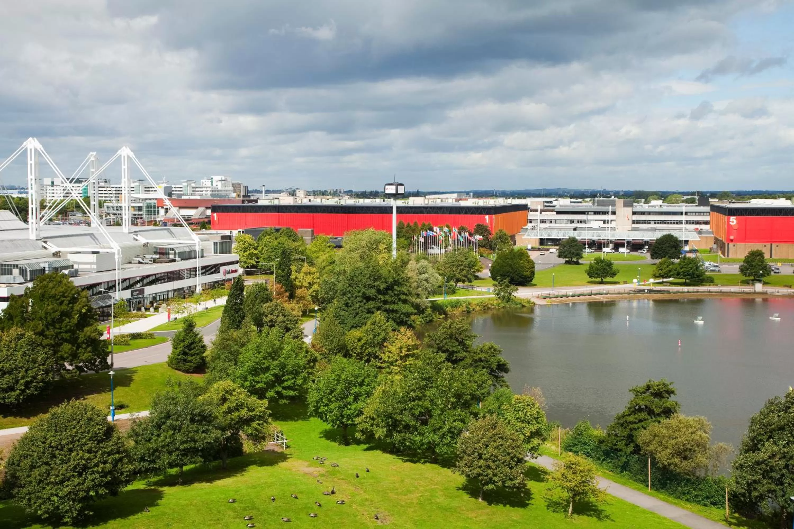 Facade/entrance in Crowne Plaza Birmingham NEC by IHG