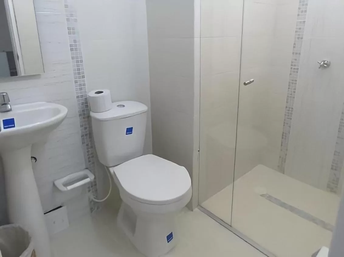 Bathroom in Hotel Iraka Zenu