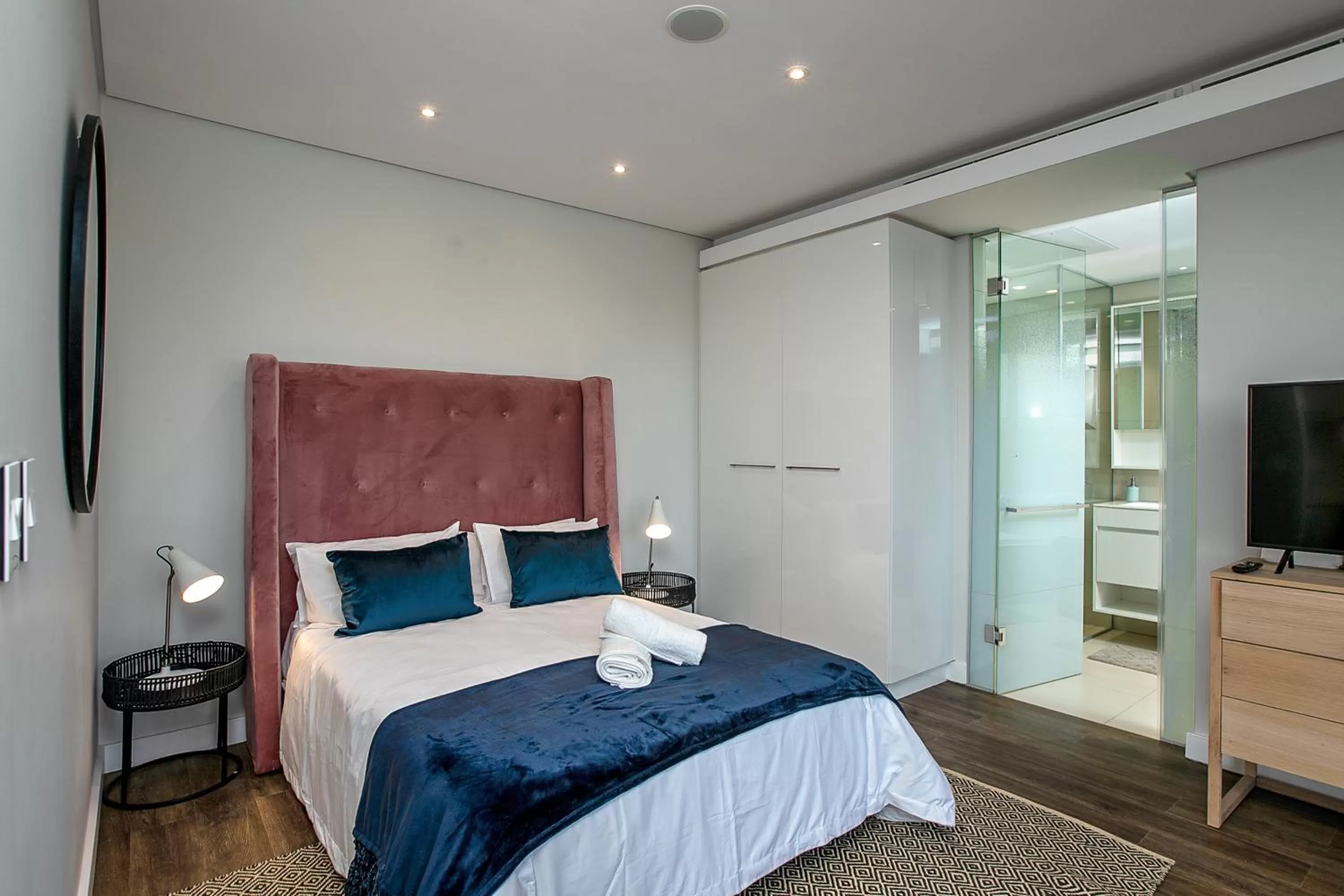 Bed in The Park Central Residence - WITH GENERATOR