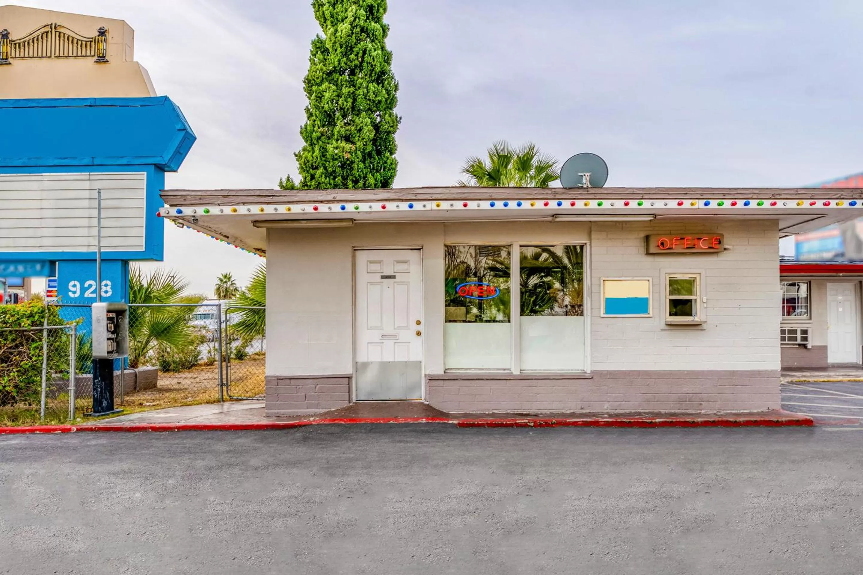 Property Building in OYO Gateway Motel Las Vegas North Strip Fremont St Area