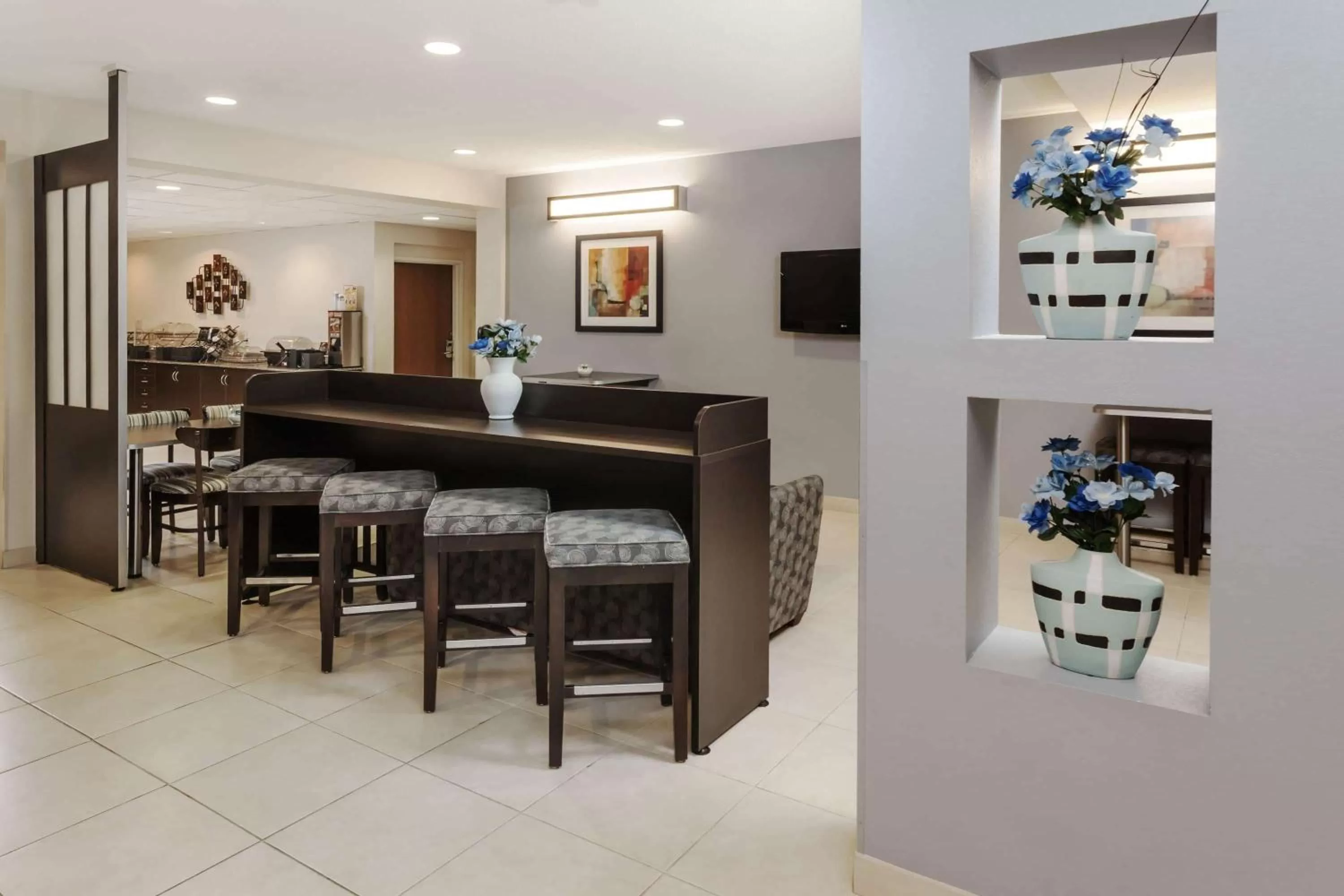 Lobby or reception in Microtel Inn and Suites Elkhart