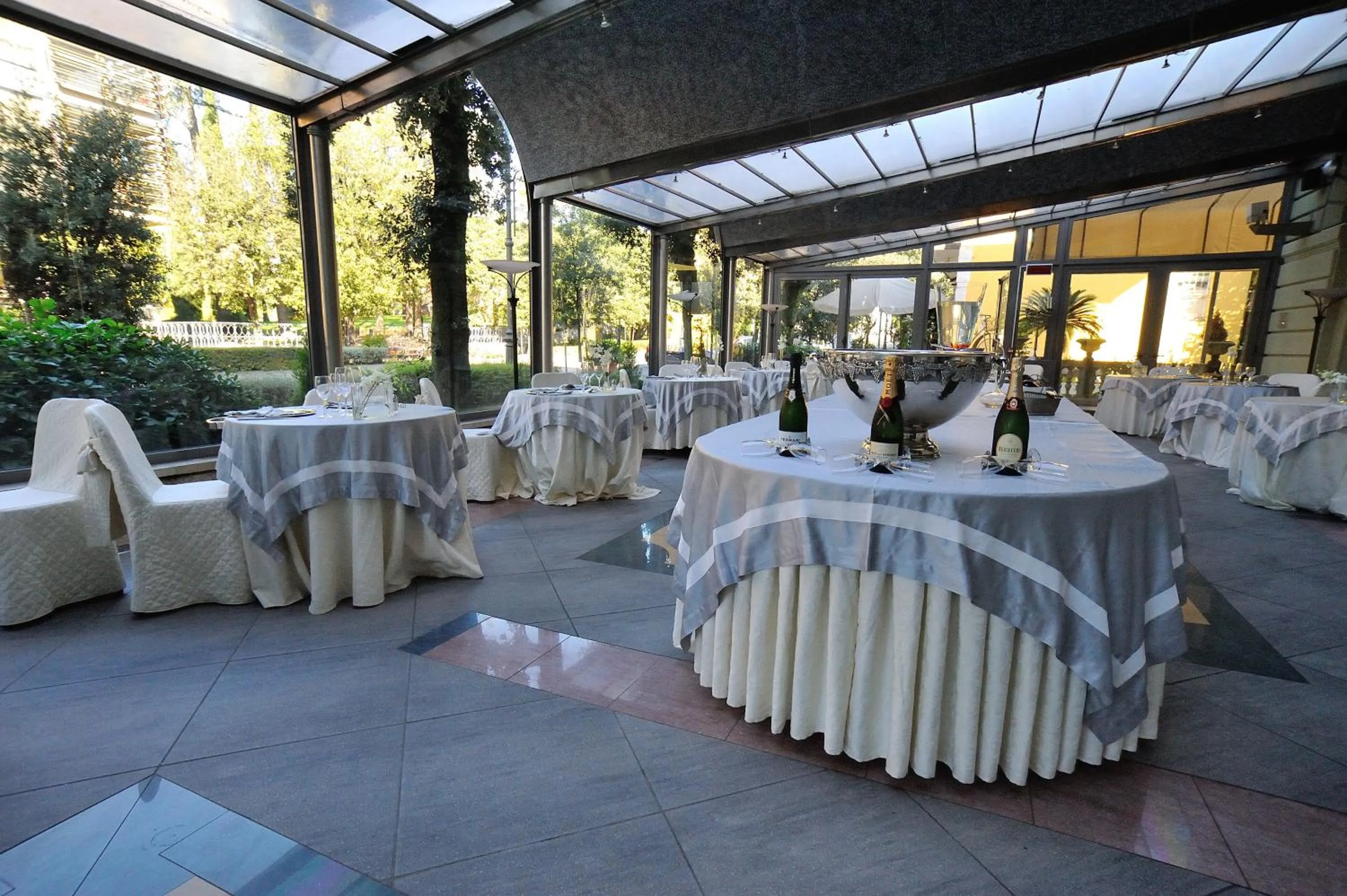 Restaurant/places to eat in Grand Hotel Tettuccio