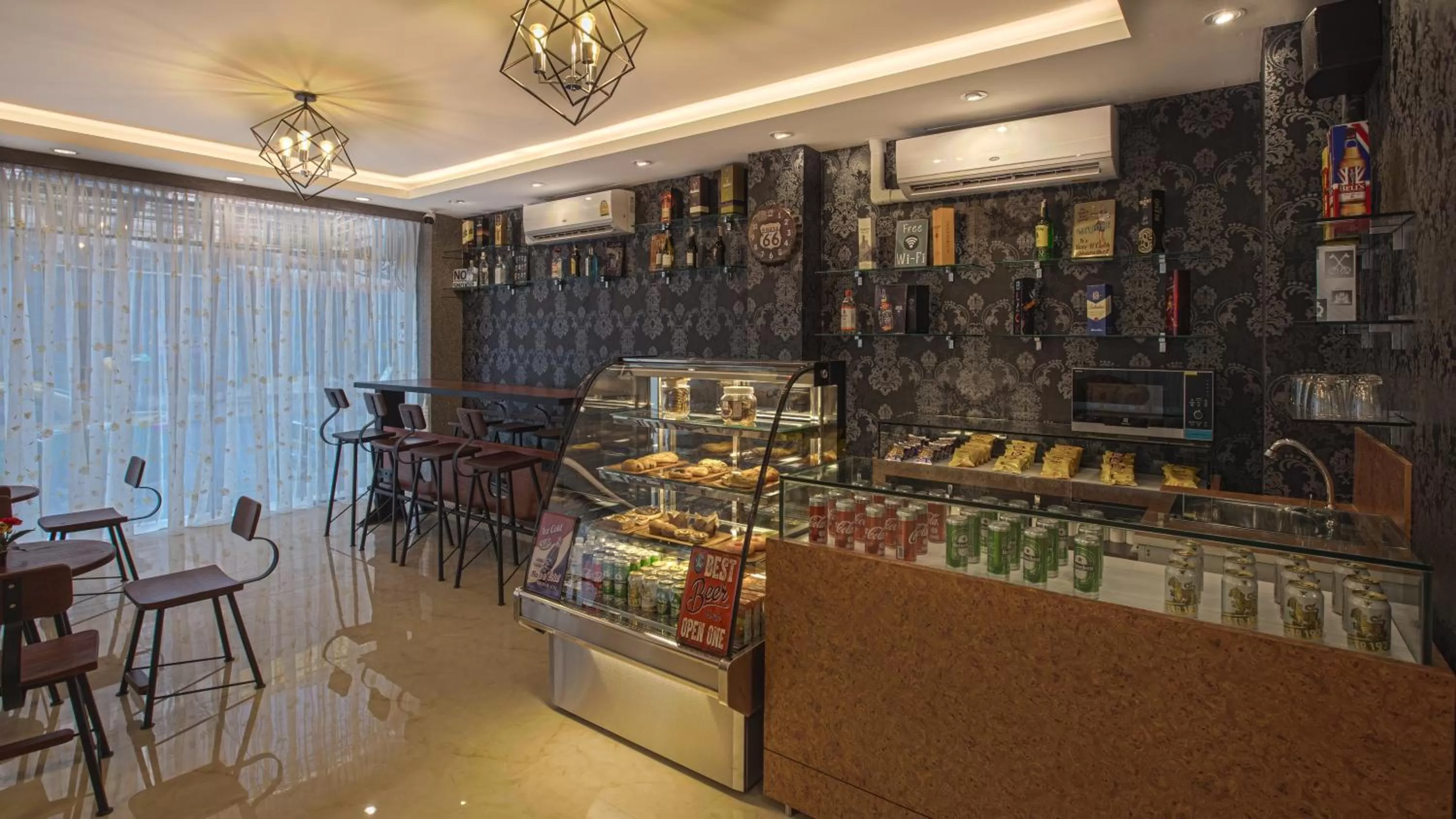 V One Pride-Sukhumvit 22, Bangkok